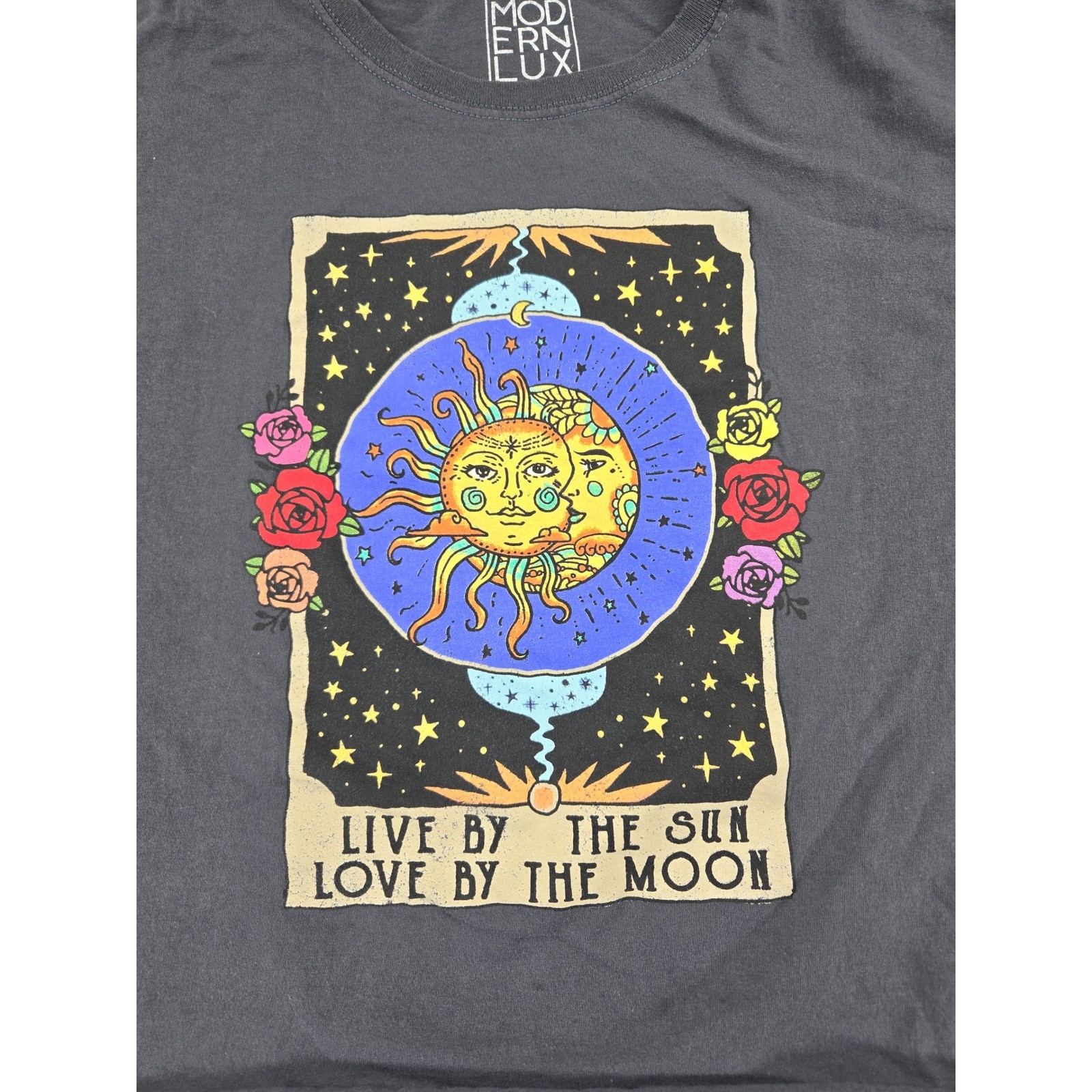 Modern Lux Charcoal Gray Sun and Moon Celestial Graphic Crop Tee XL JT22909