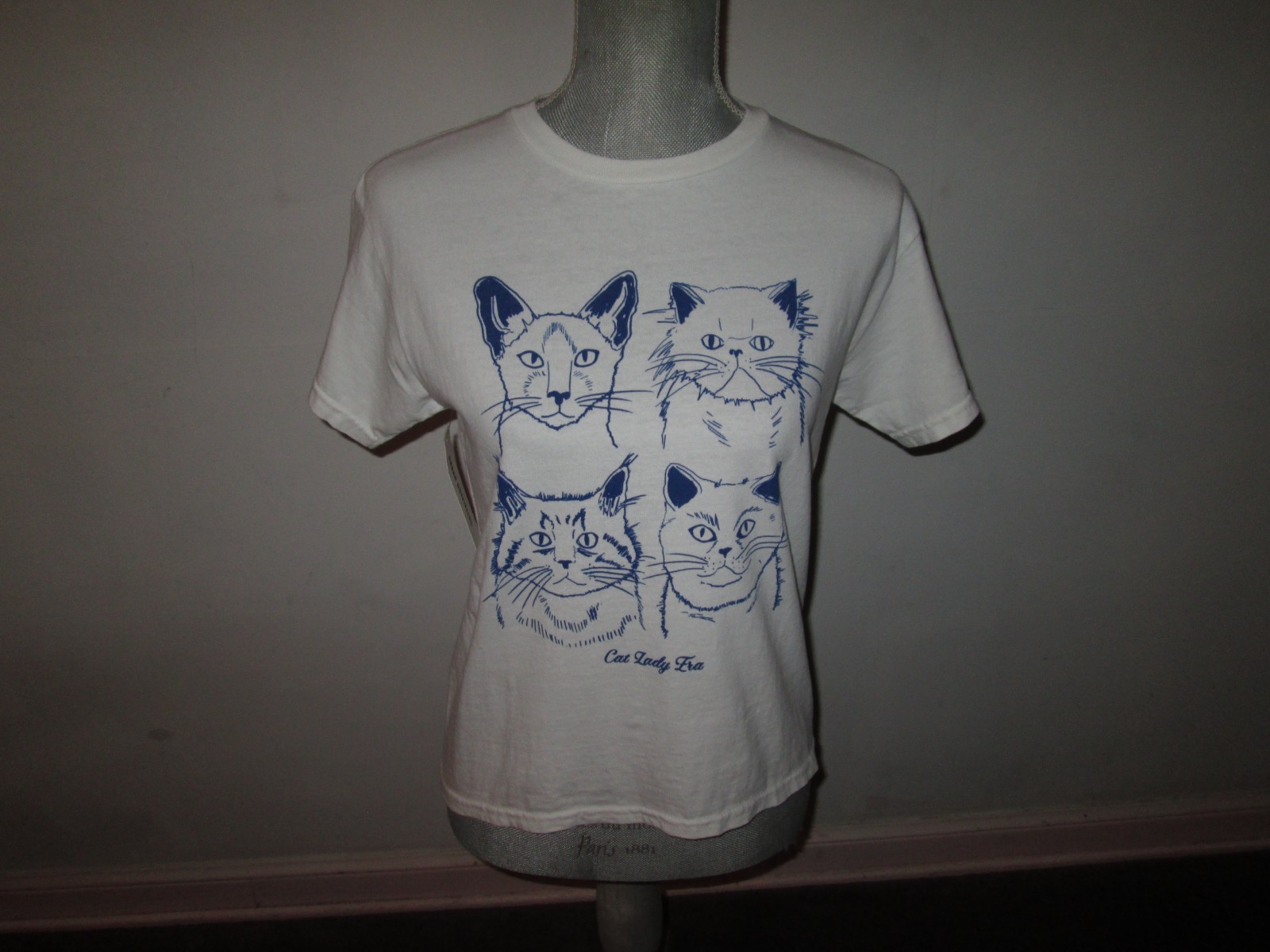 URBAN OUTFITTER’S “Cat Lady Era” Graphic Tee White Cotton T-Shirt Size S-P *NWT