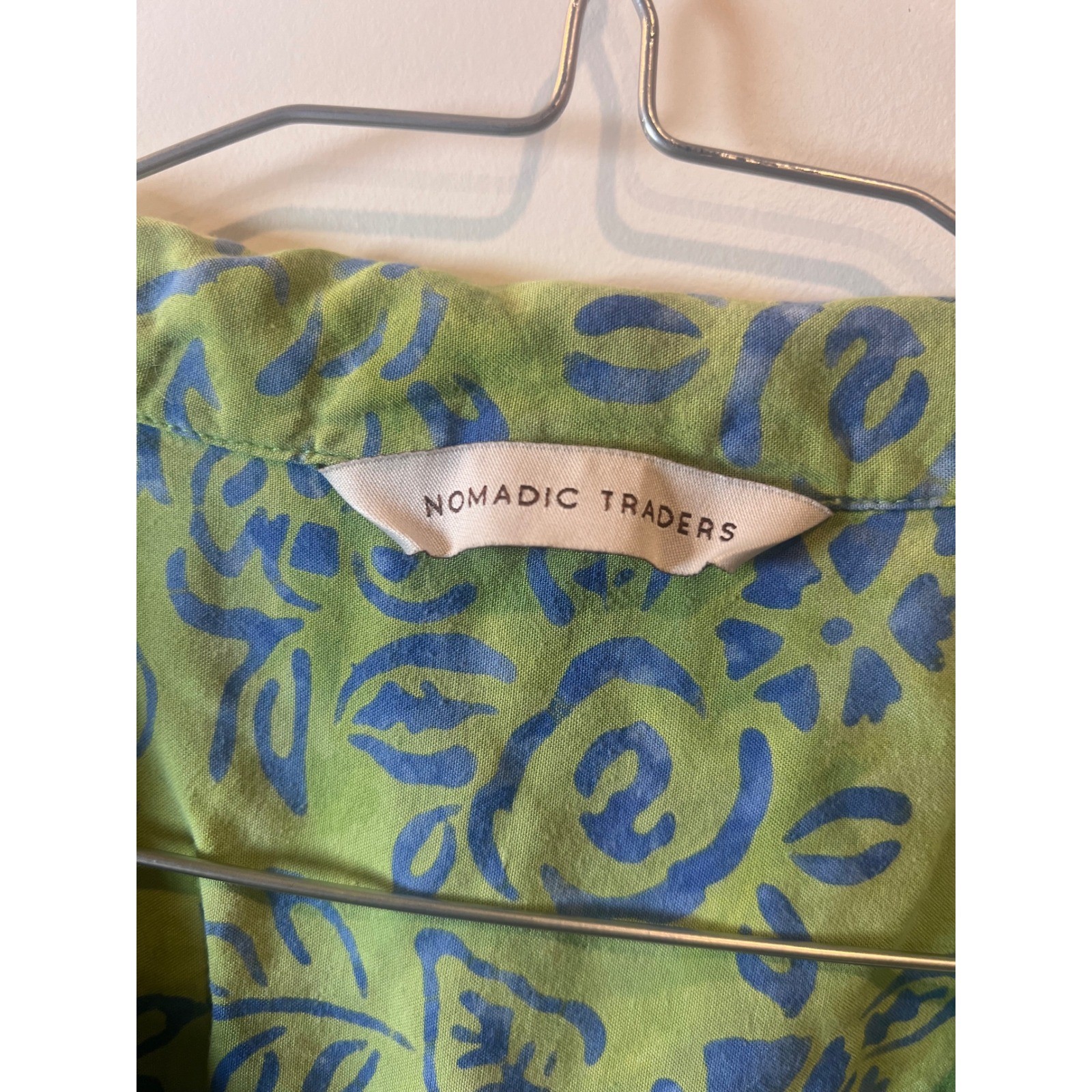 Nomadic Traders Womens Shirt Floral Batik Pattern Green Blue Size M