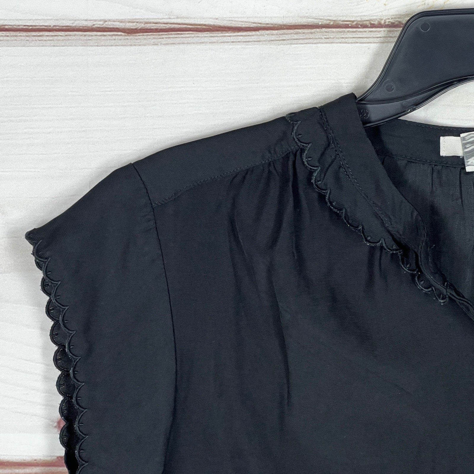 Joie Scalloped Cap Sleeve Blouse Womens Small Black Solid Button Up Office Wear
