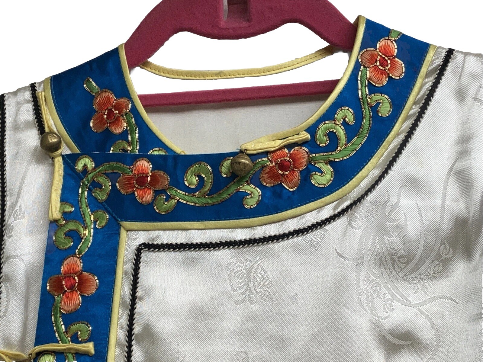 New Chinese Style Embroidery Satin Silky Top Sleeveless Luxury Waistcoat Vest NO