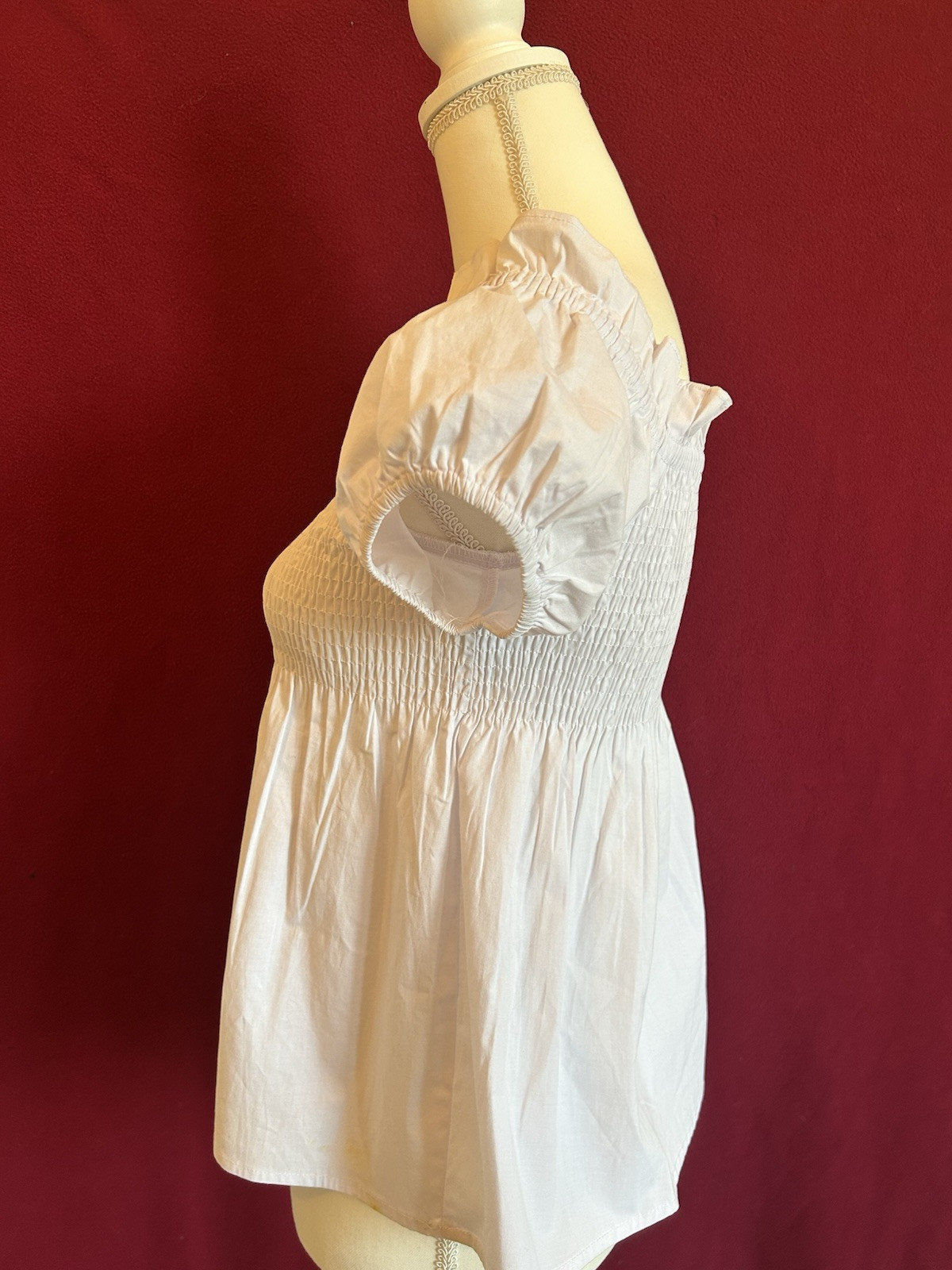 Ladies Top White Coastal Sz M Preppy Princess Fairy Cold Shoulder Or Cap