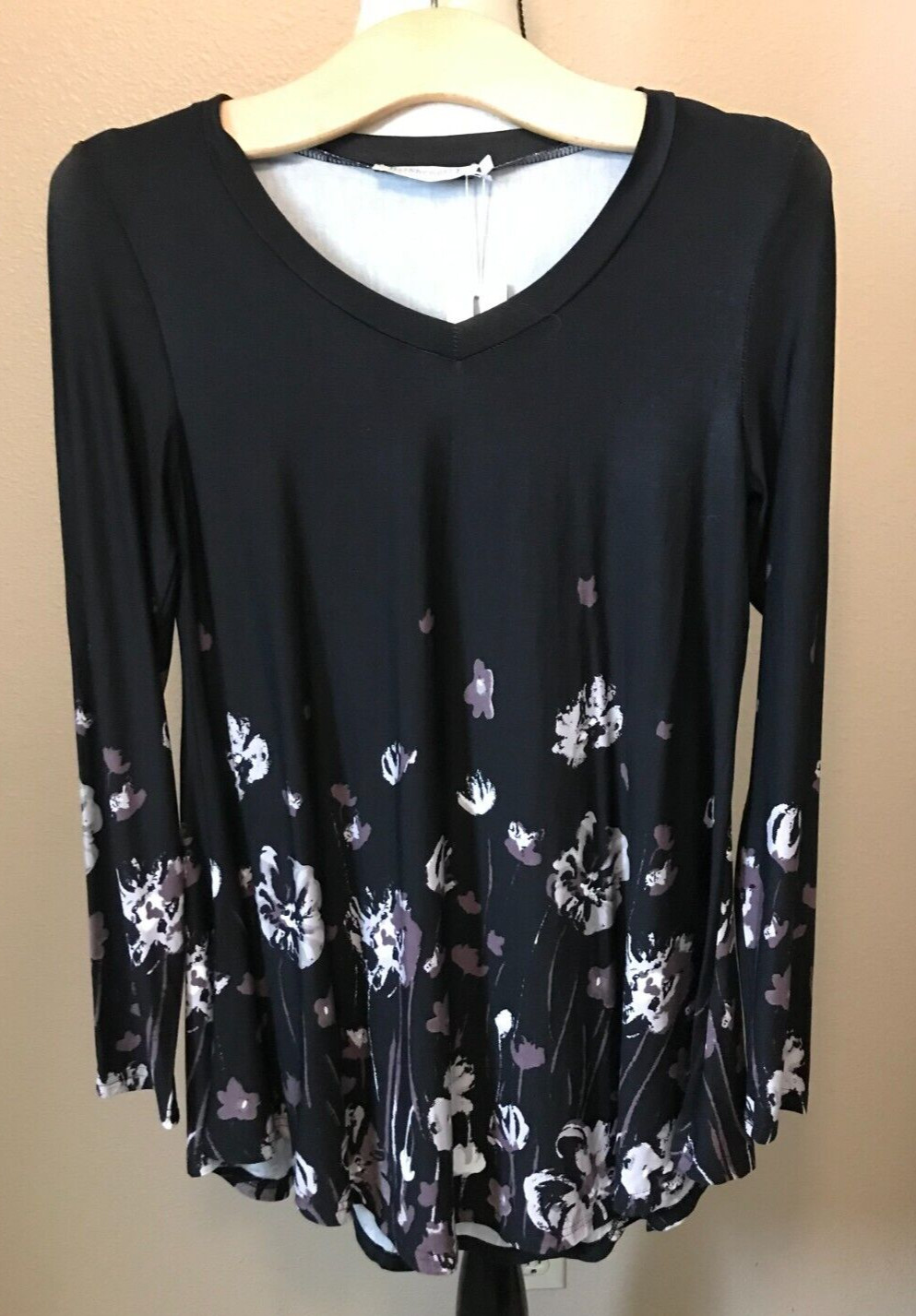 BaishengGT Long Sleeve Tunic Top, NEW, Black Floral, Size S