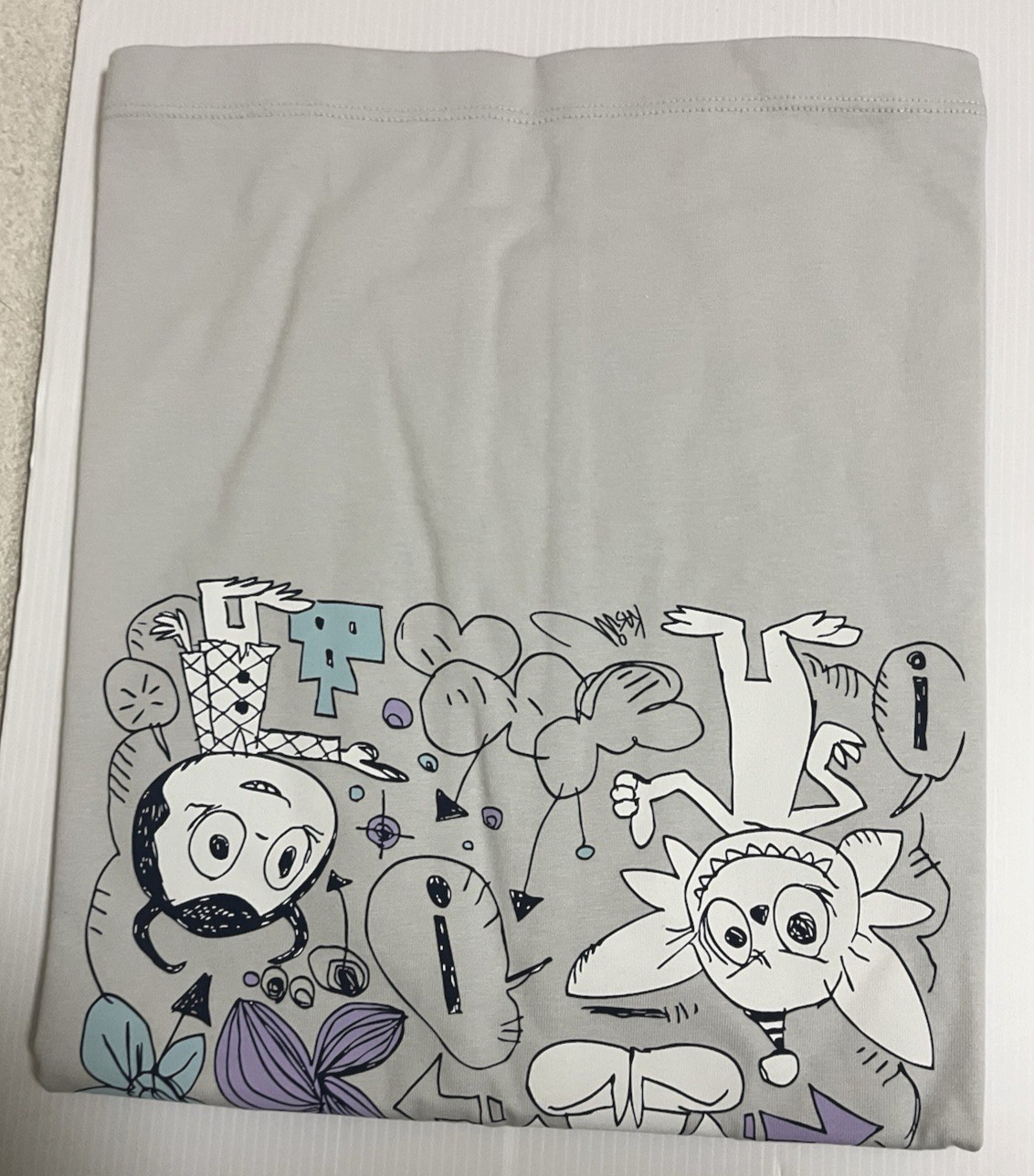 Uniqlo x POP MART UT Graphic T-Shirt THE MONSTERS LABUBU Gray New Japan XL