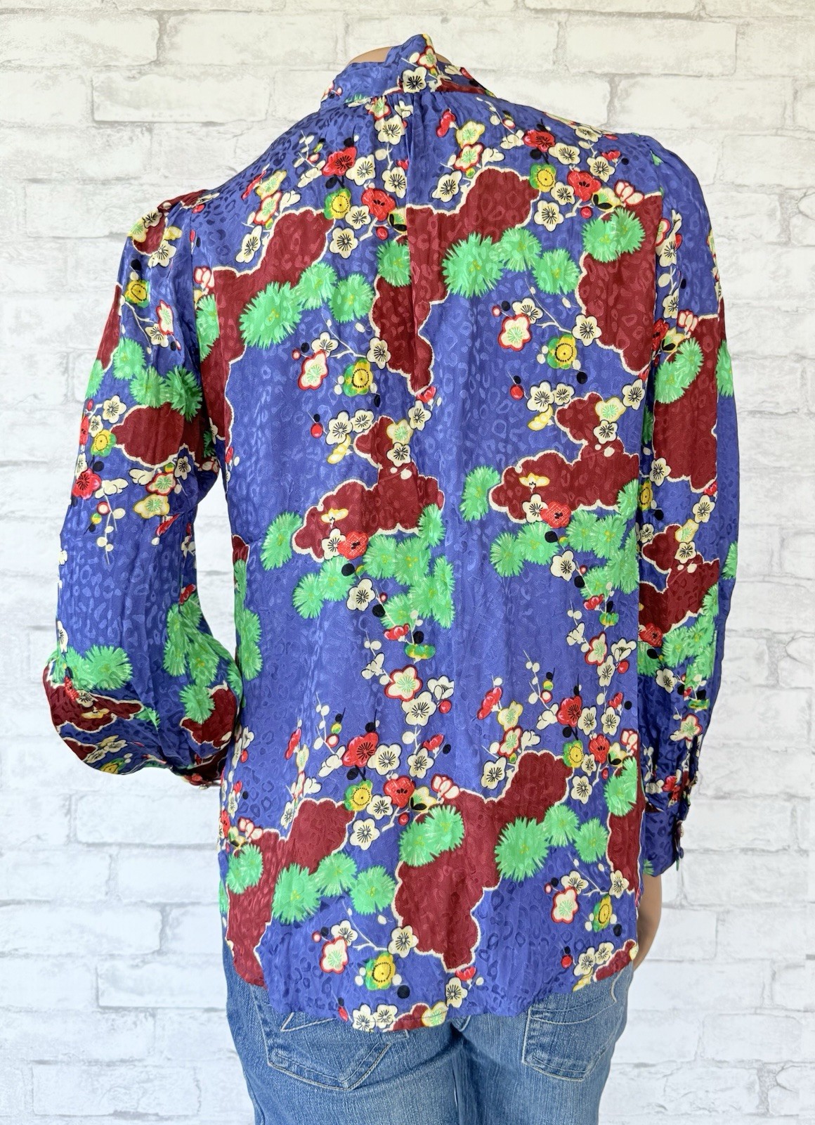 RIXO London Ivy Top in Blue Cherry Blossom Print, Silk Tie Neck Blouse Sz Small