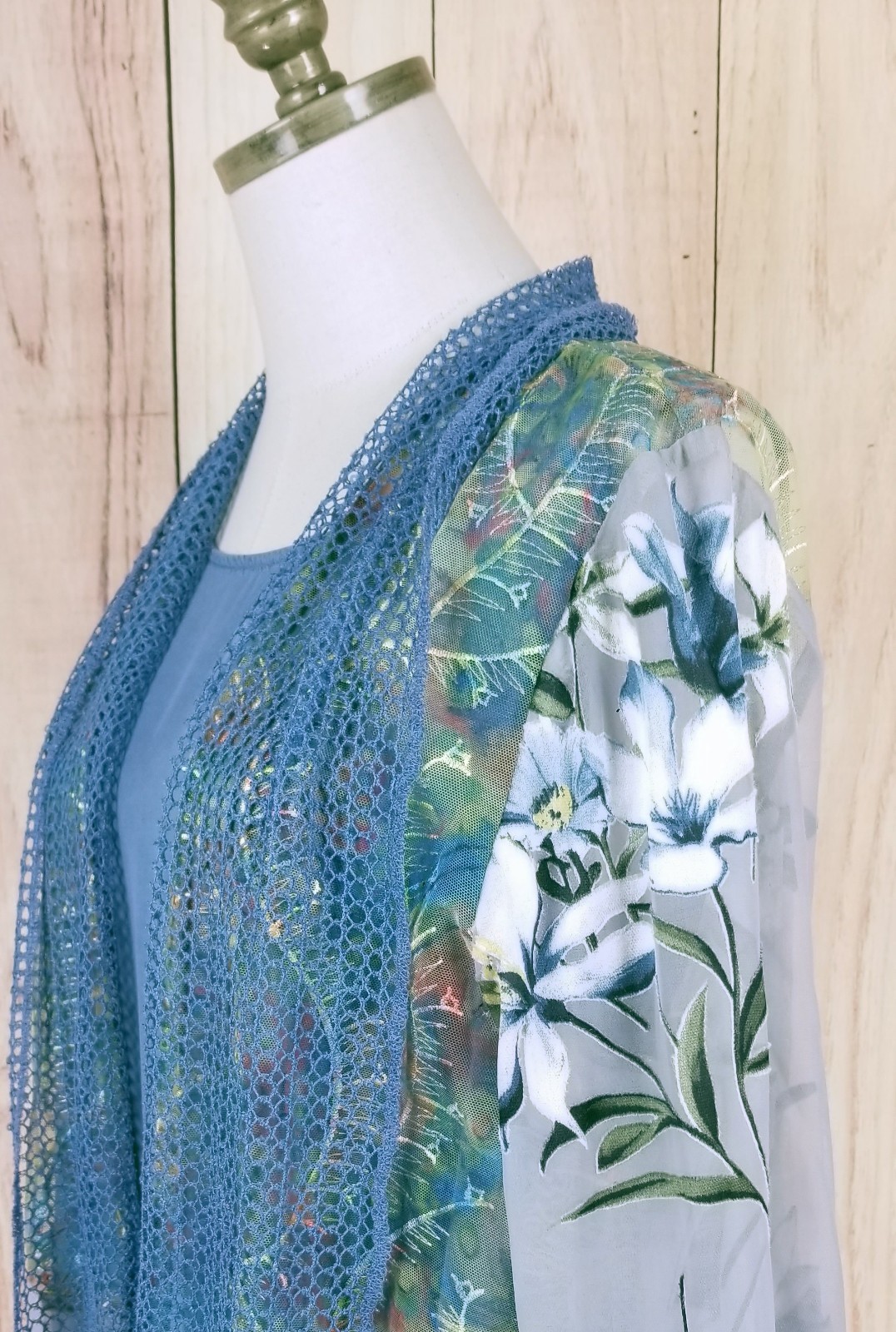 Anis. A Open Front Kimono Jacket Size XL Blue Burnout Sequin Metallic Accent