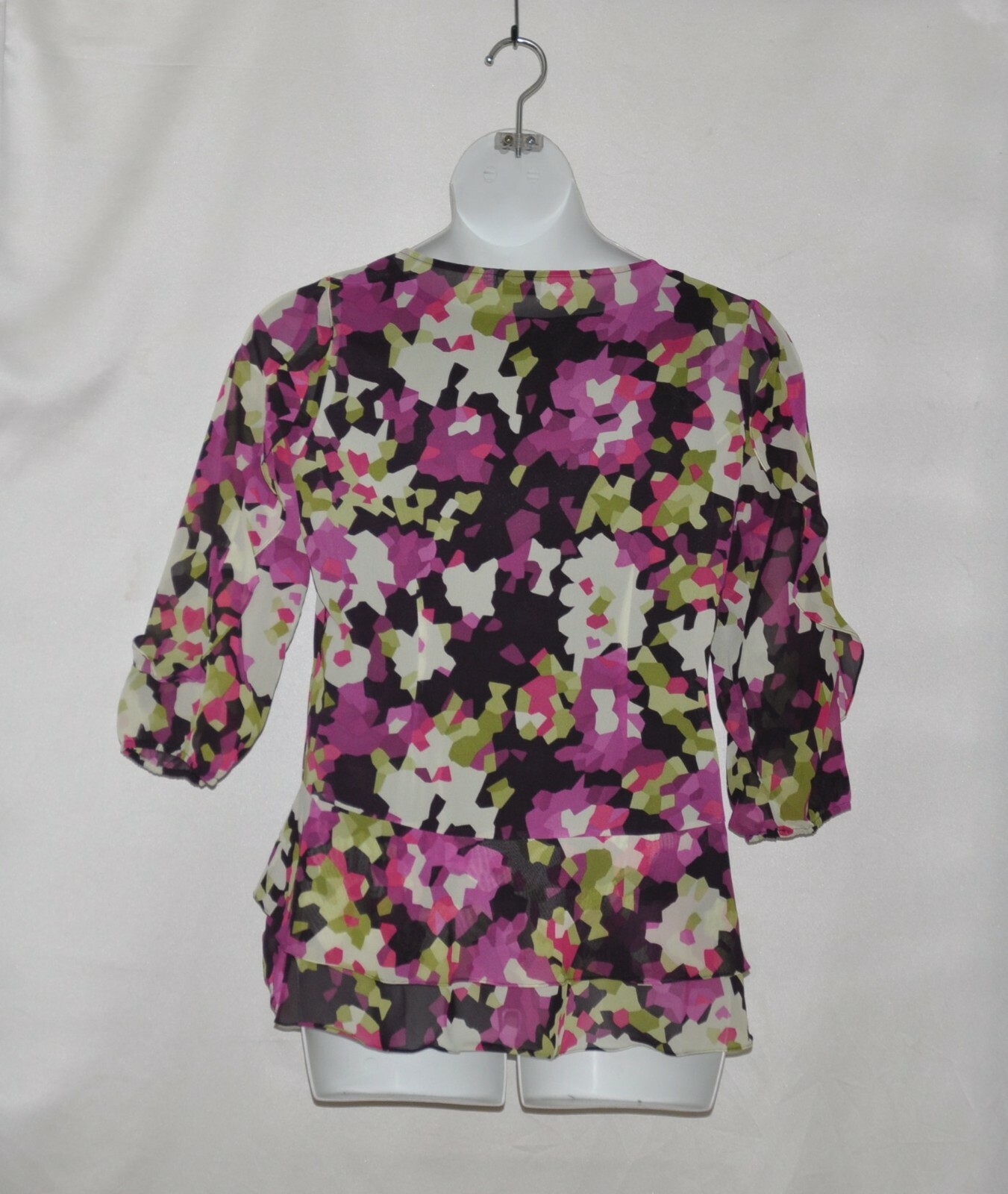 Simply. Chloe Dao Ruffle Front Printed Chiffon Twinset Size L Fuchsia Multi