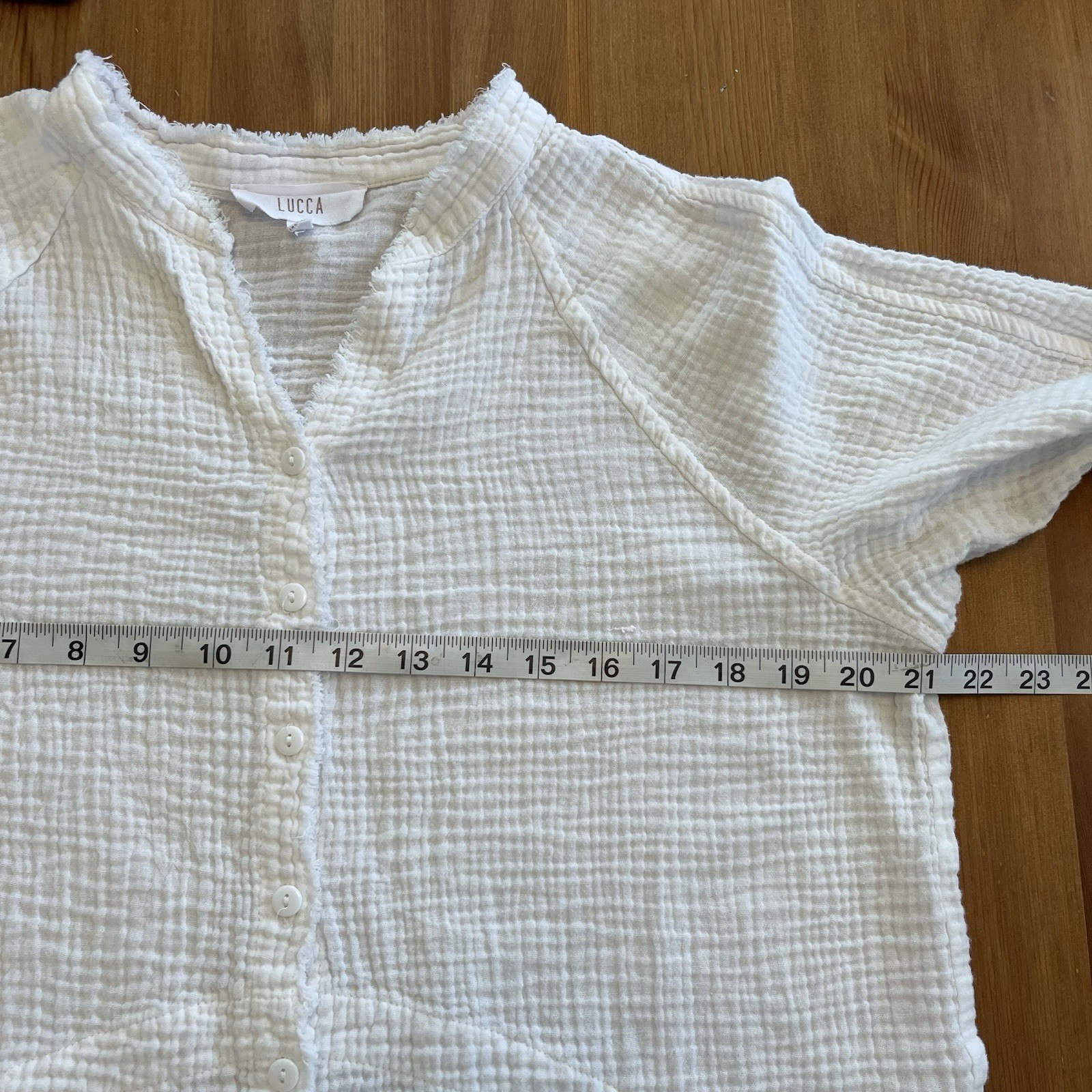 Lucca Women’s Top Size XS White Gauzy Cotton Tunic Button Boho Beachy Cottage