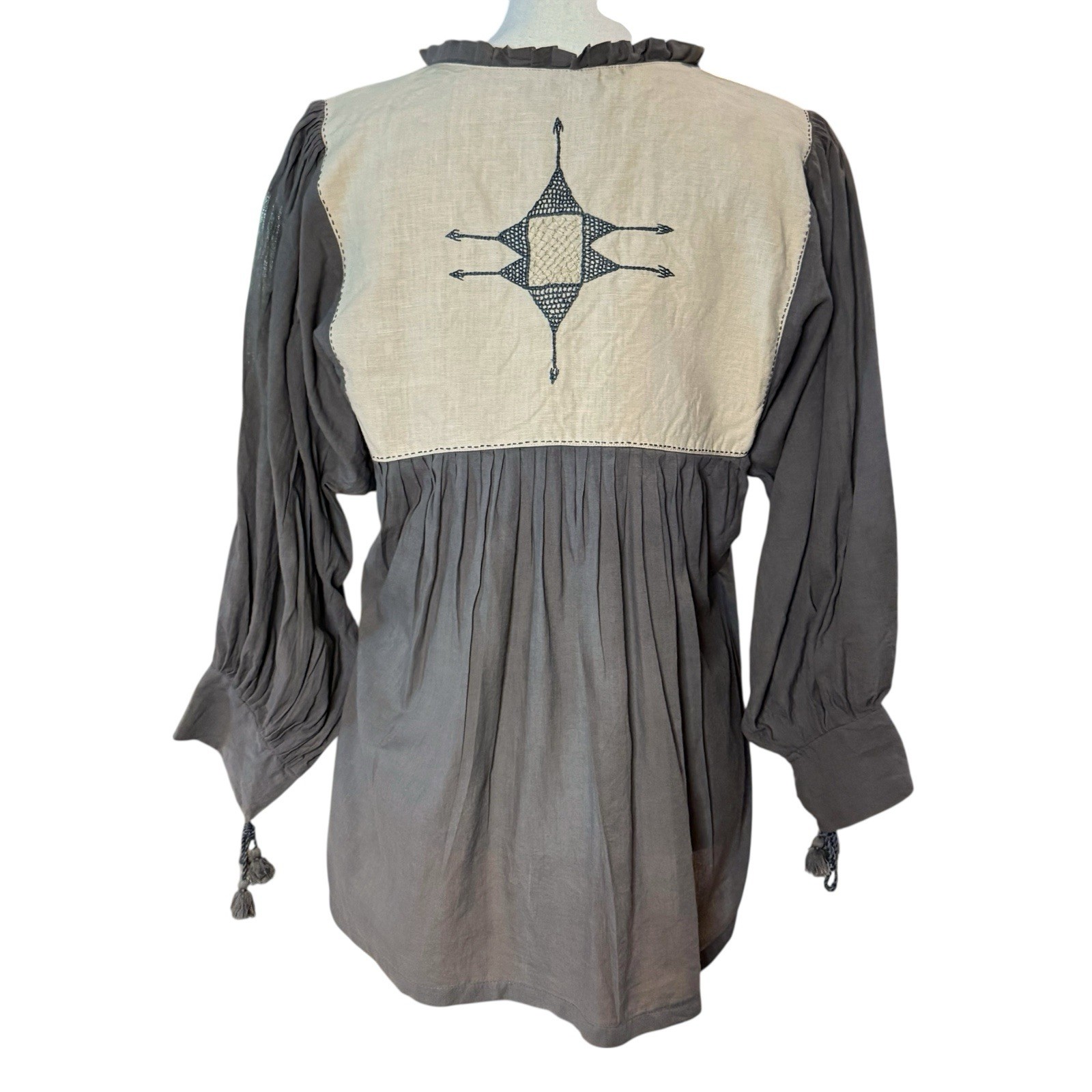Alamwar Walk The Earth Embroidered Boho Peasant Long Sleeve Top Small Gray Beige