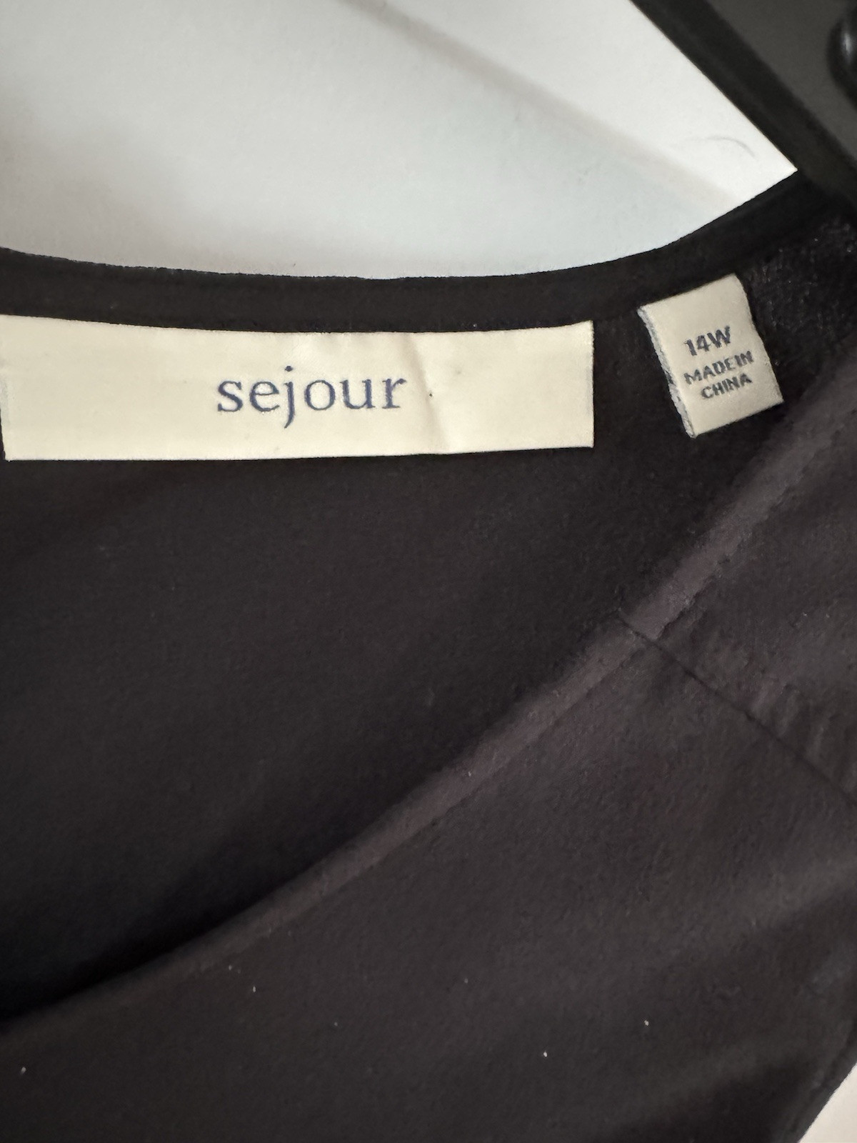 Sejour Sleeveless Blouse Black/Pink Cut Out Women’s Size 14W Back Zip Bust Darts