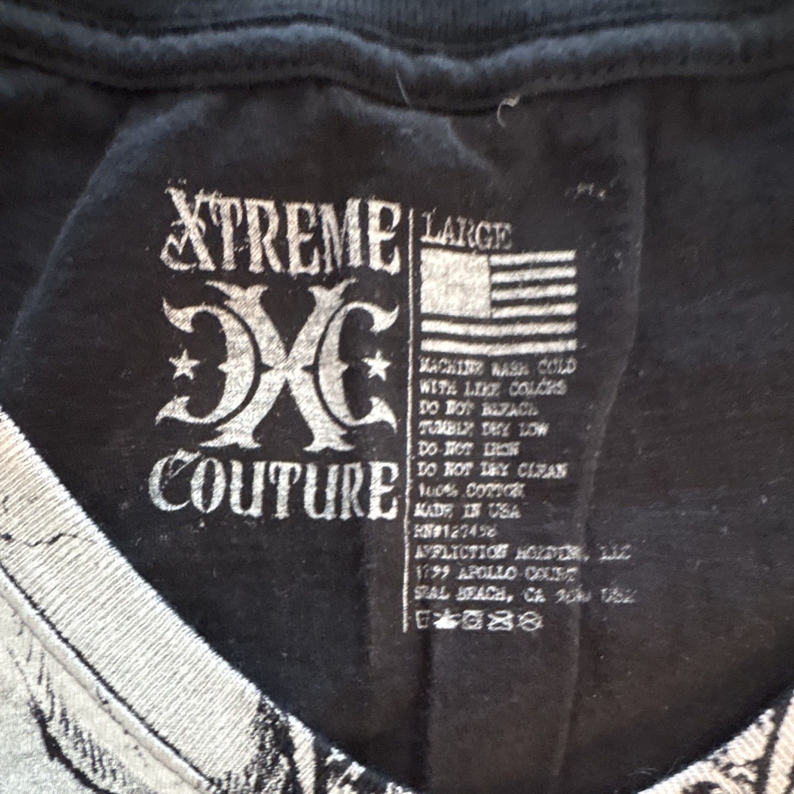 Xtreme Couture Women’s Black Skull Graphic Print V-Neck Cotton Knit Tee L
