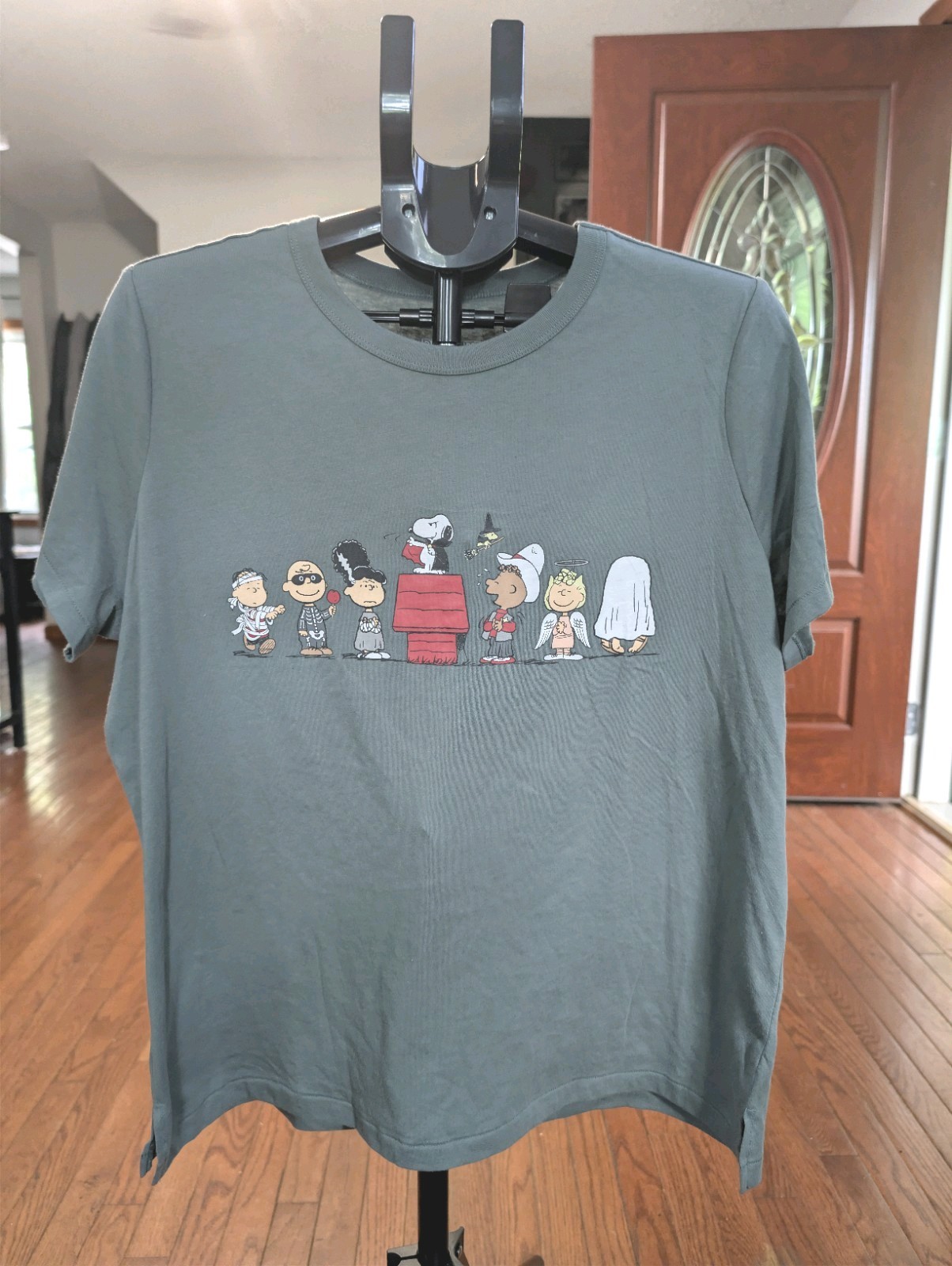 NWOT Peanuts Snoopy Halloween Graphic T-Shirt Women Plus Size 0X Green New