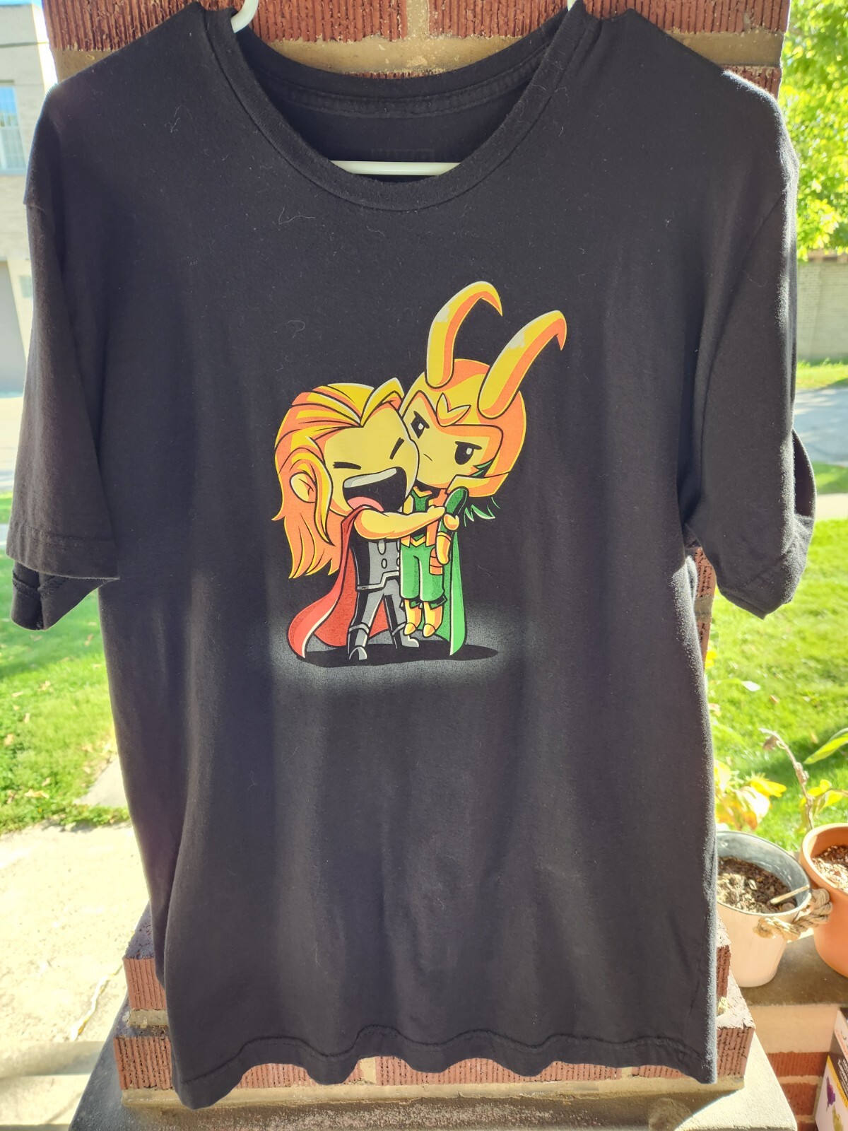 Marvel Comics Thor/Loki cartoon Graphic Print Womans Size Med T-shirt