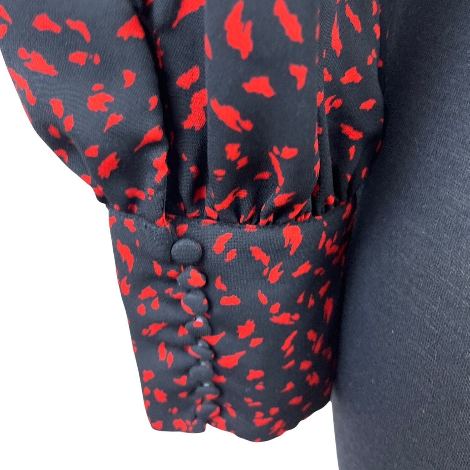 Dynamite Black & Red Long Sleeve Cropped Blouse With Square Neckline Size XS