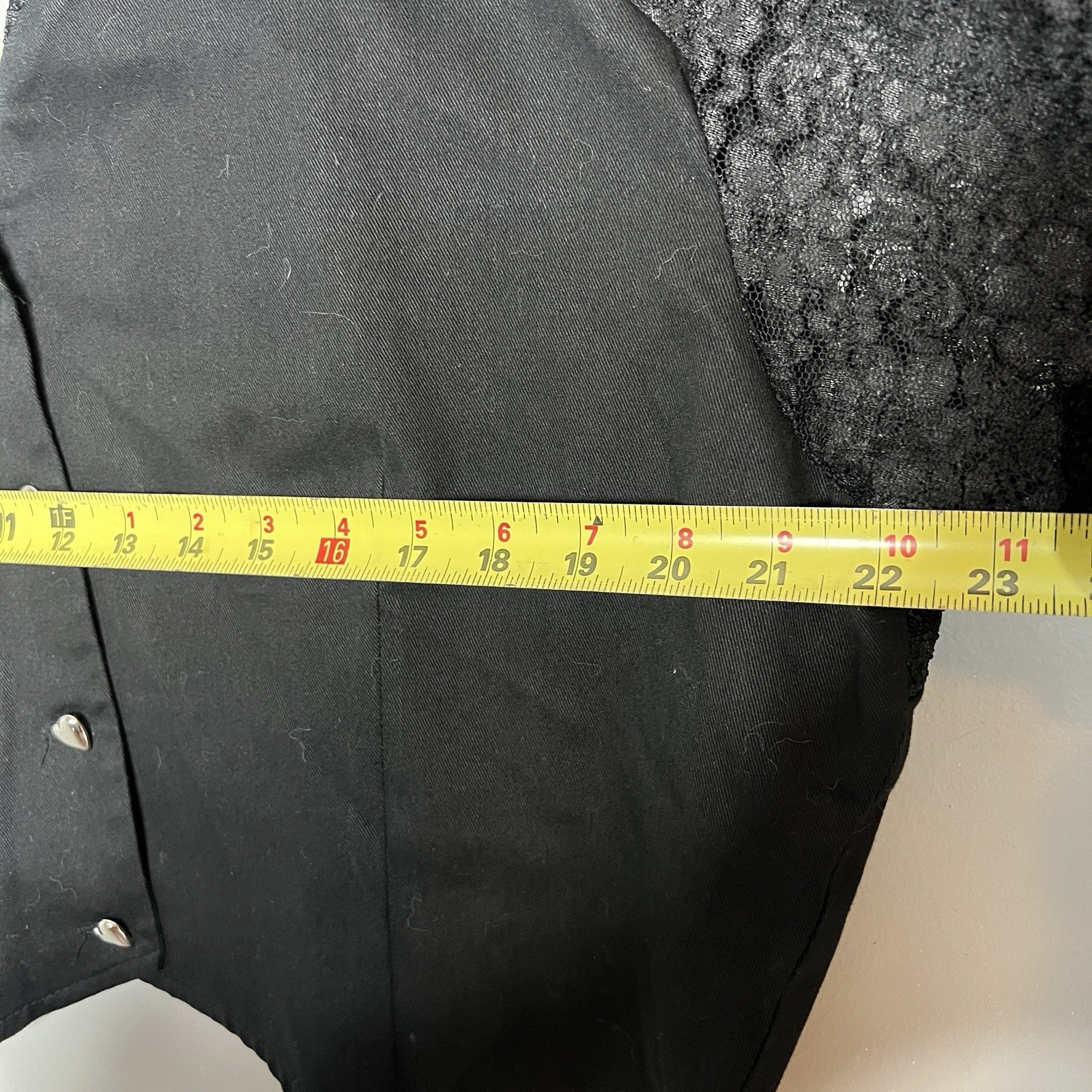 Vintage Banjo Western Black Heart Button-Up Cropped Blouse with Textured Sleeves