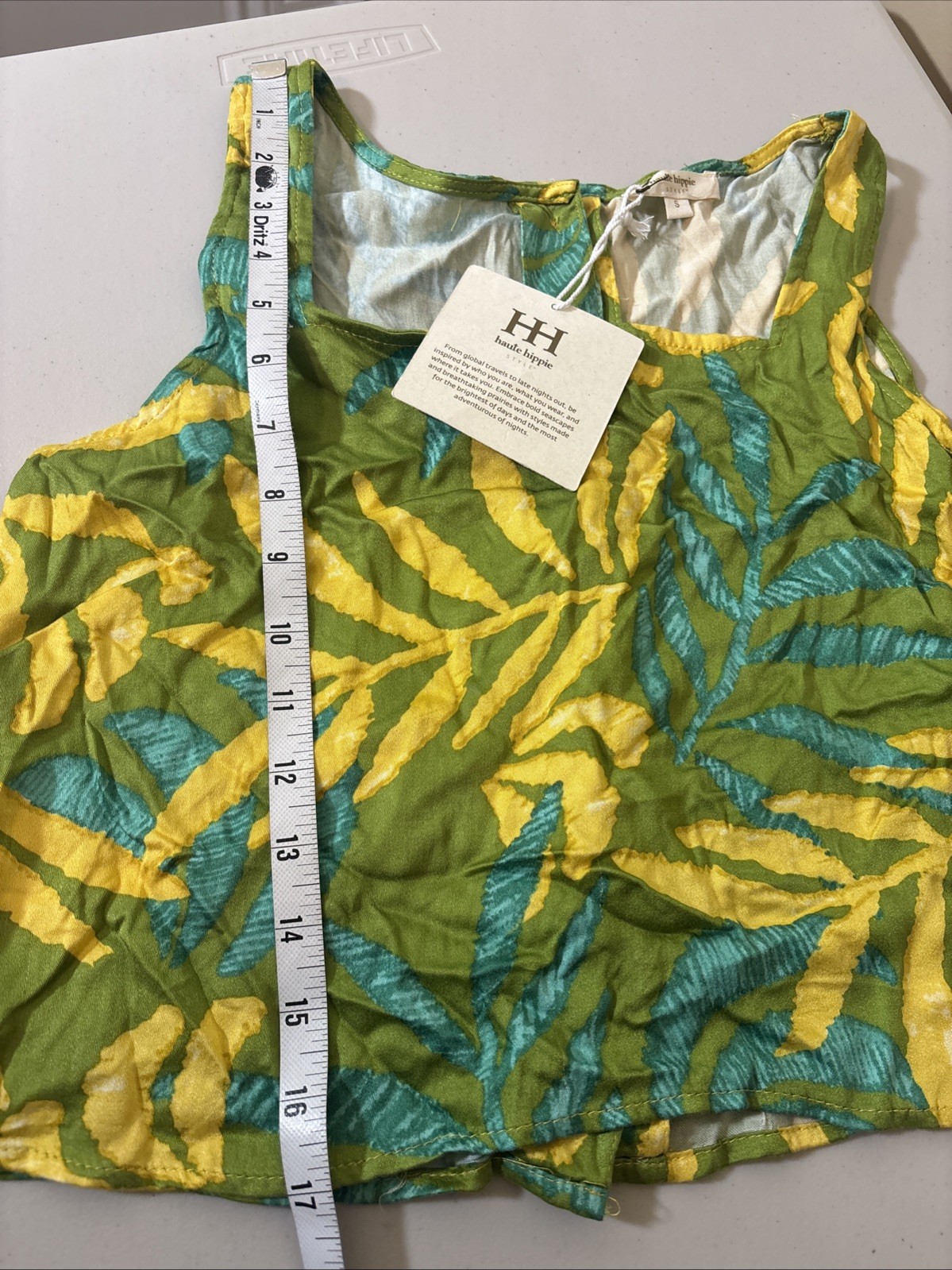 Haute Hippie Tropical Leaf Print Crop Top Tank in Green Size S Button Back NEW