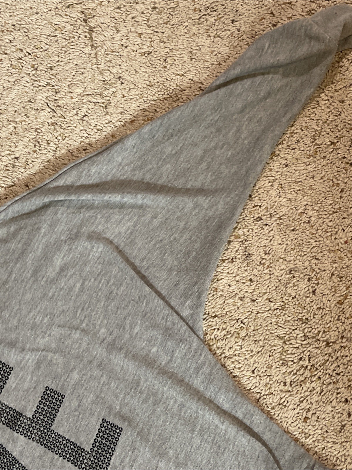 Poetry Boxy Crop Top “LOVE” Women’s Cropped Slightly Heather Gray Very Soft M-L