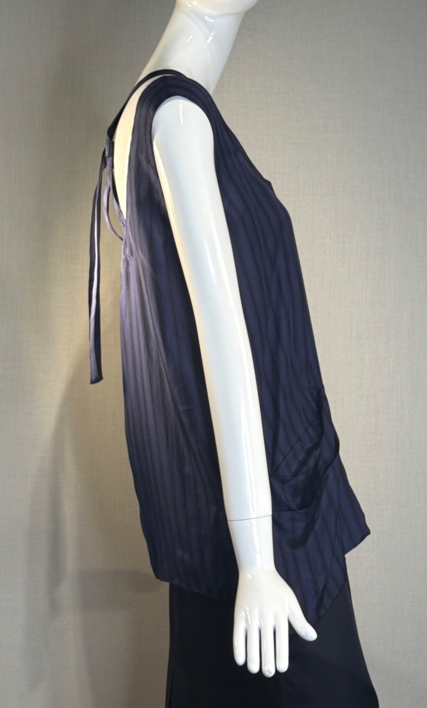 2010 Marni BLUE Striped Silk Sleeveless Blouse SIZE IT42 US6 M, Spring Summer