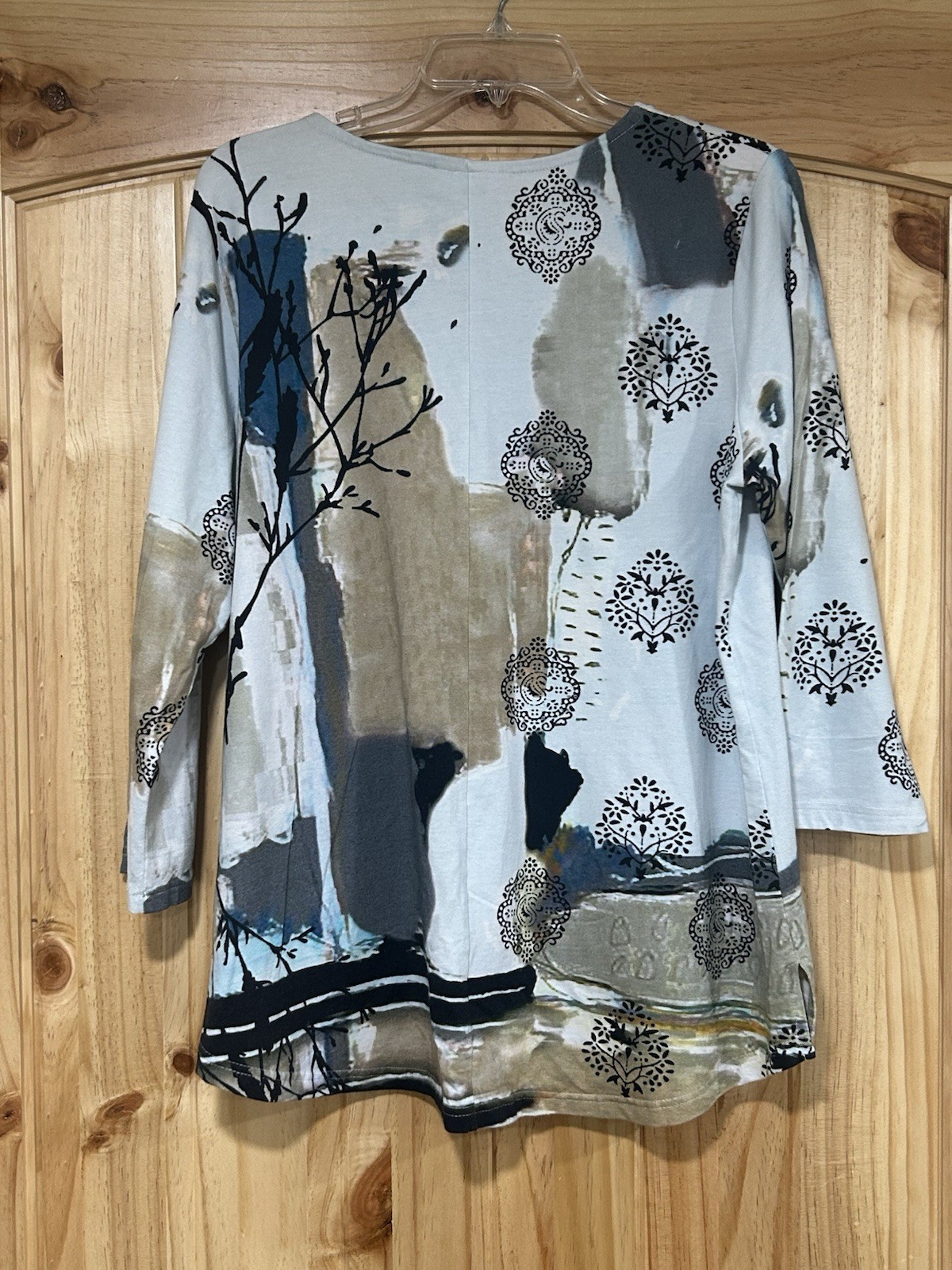 Parsley & Sage Women’s V Neck Top Tunic Abstract Print Blue Tan Size Medium