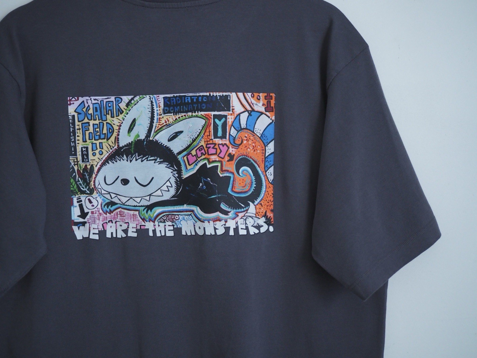 Pop Mart US Exclusive We Are The Monsters Zimomo Uniqlo Graphic T Shirt Size L