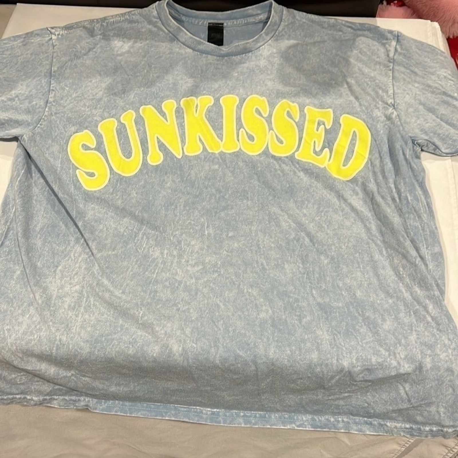 Sweet Claire oversized t-shirt. Size s/m.