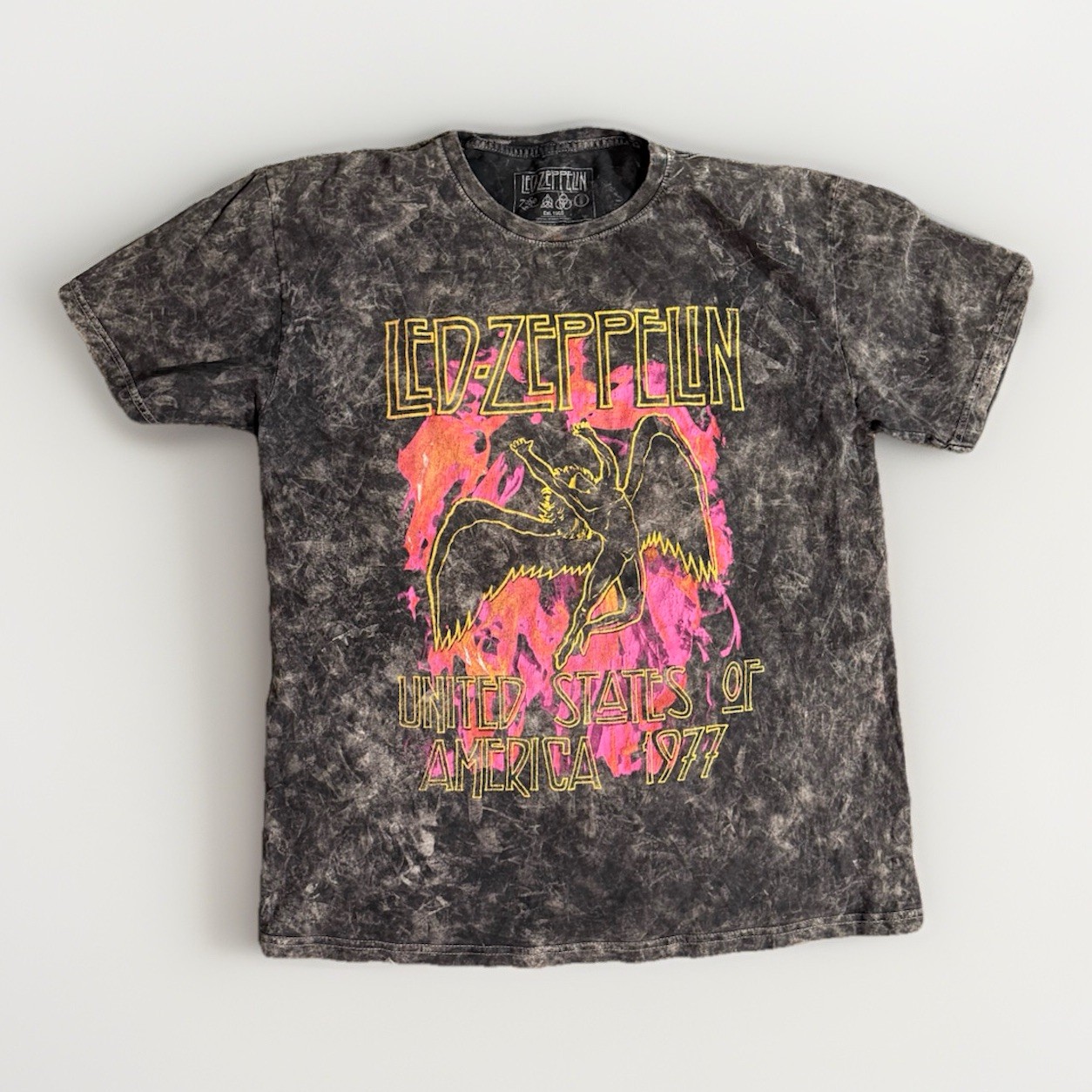 Led Zeppelin Graphic Band T-Shirt USA 1977 Acid Wash Black Pink Yellow Unisex M