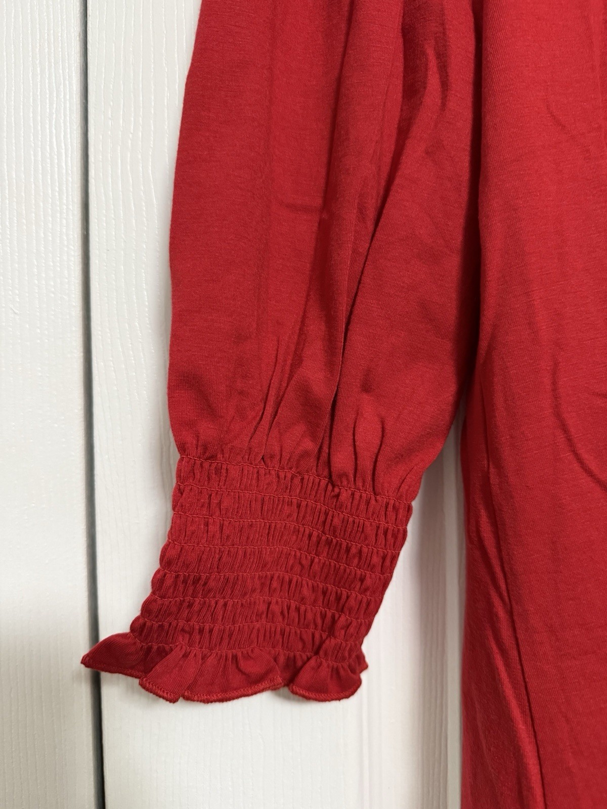 XIEERDUO Solid Red 3/4 Smock Cuff Sleeve Round Neck Pullover Top S