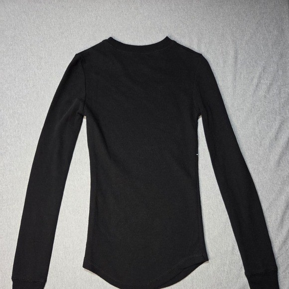 Hide & Seek Jerry Leigh Peace Dove Rose Glitter Thermal Graphic Top Black S