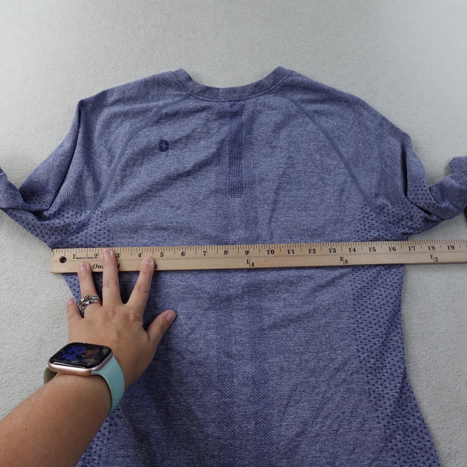 FIGS Salta Seamless Long Sleeve Shirt Womens Medium Blue Athletic Under Scrub