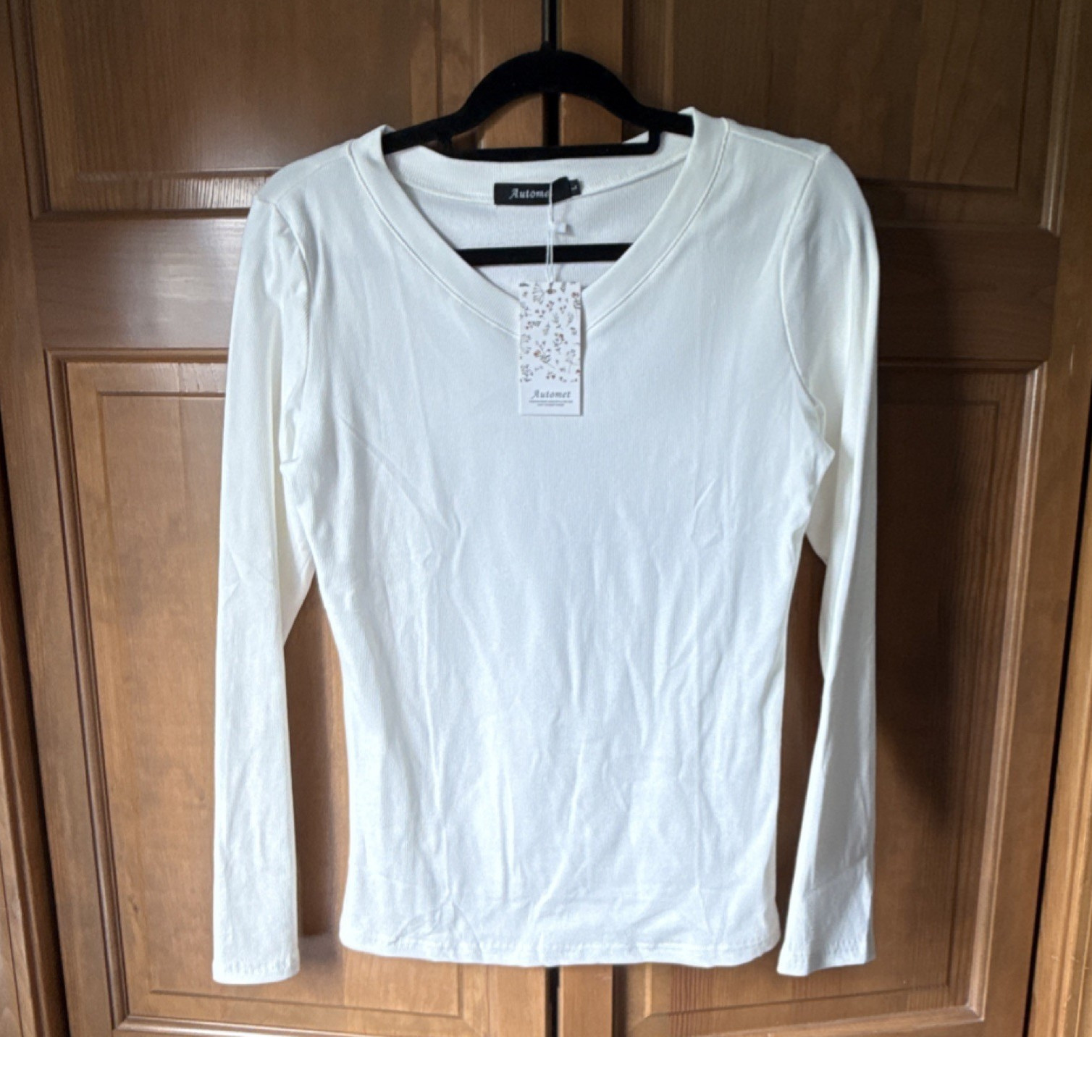 Automet Women’s White Ribbed V-Neck Long Sleeve Pullover Top Size L