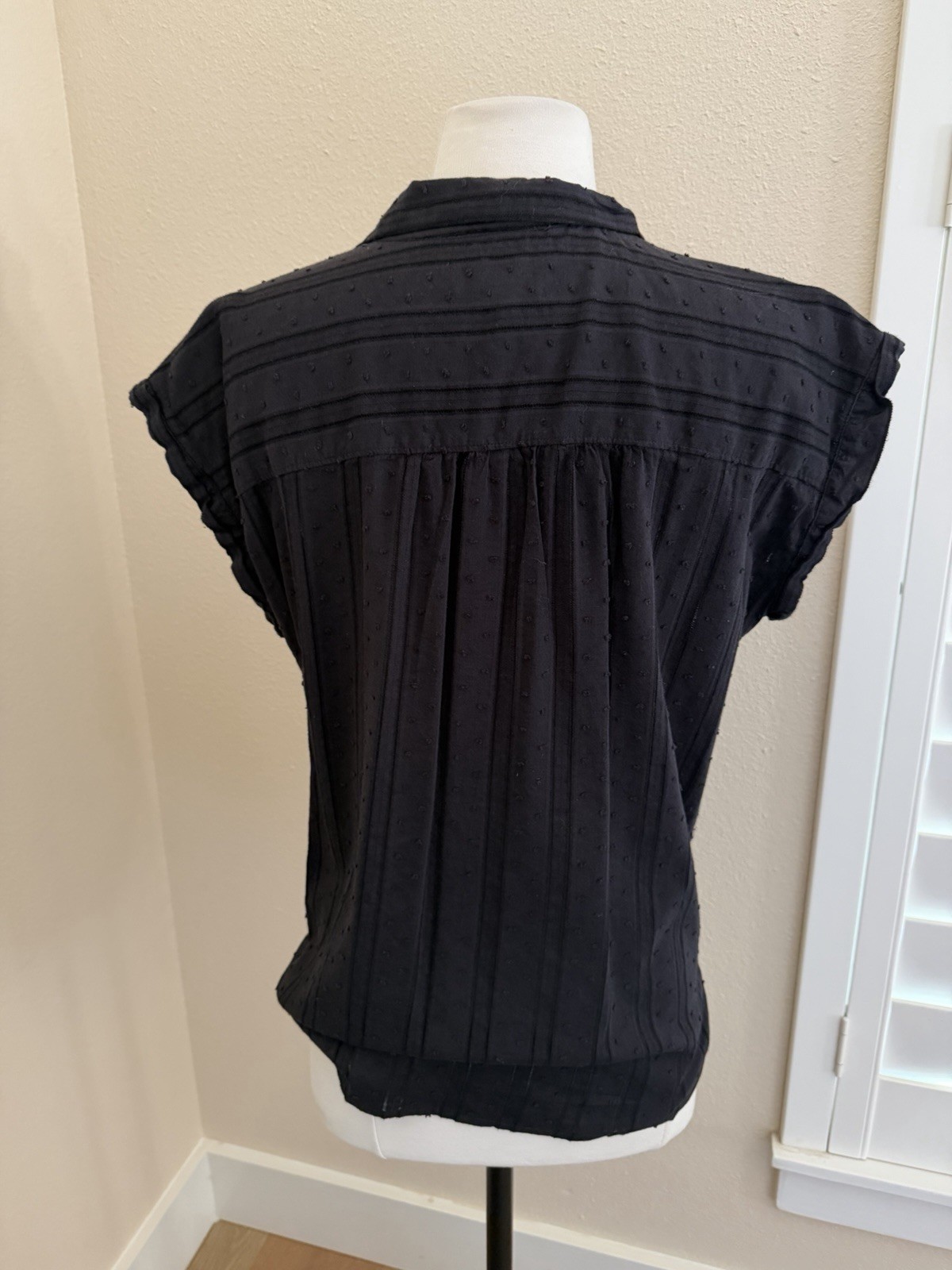 Oat New York Eyelet Black Button Down Short Sleeve Blouse Top Medium