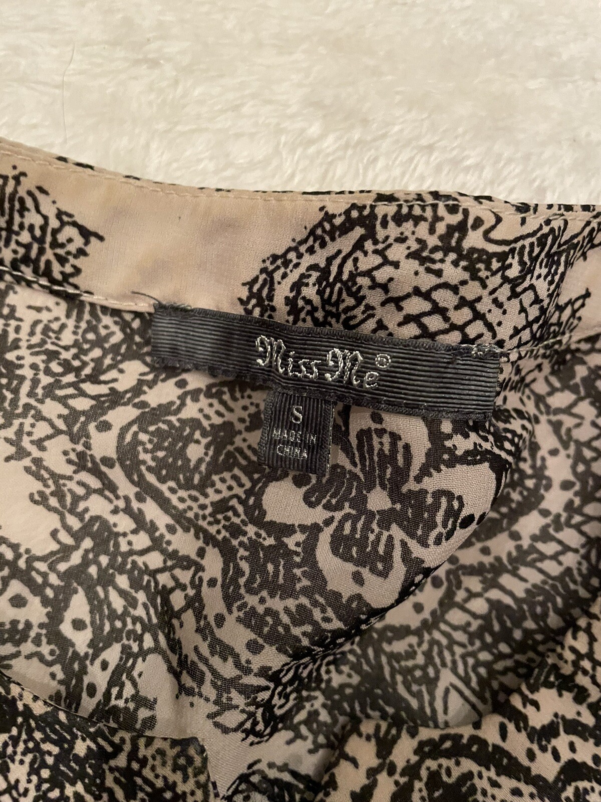 Miss Me lace fringe flowy sheer blouse shirt womens size small black tan EUC