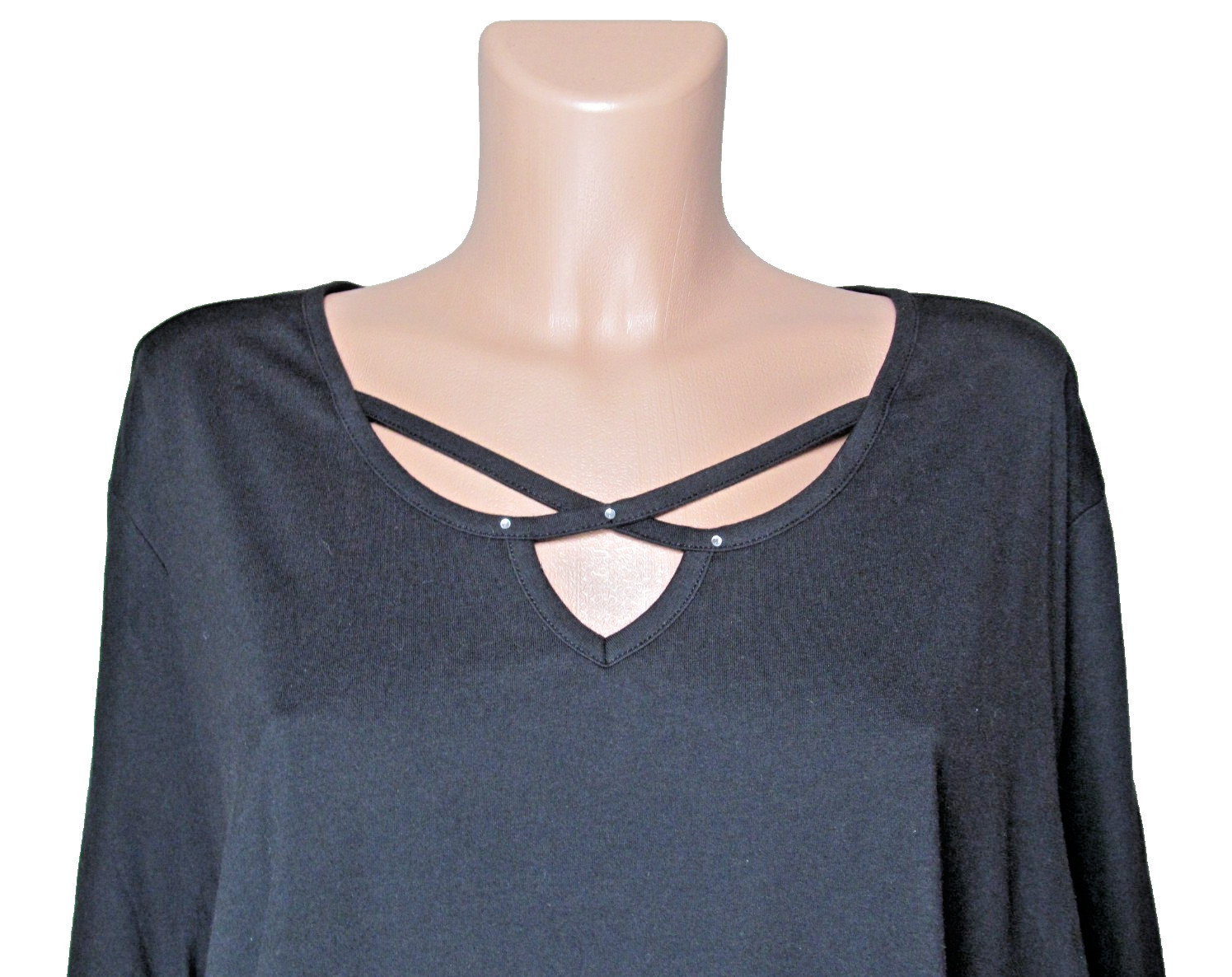 CORAL BAY NWT Woman 3X Asymmetrical Hemline Pullover Top Rhinestones at Neckline