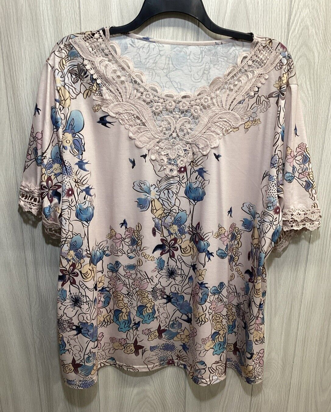 UNBRANDED Women’s (Size 6XL – Check Measurements) Short Sleeve V-Neck Shirt