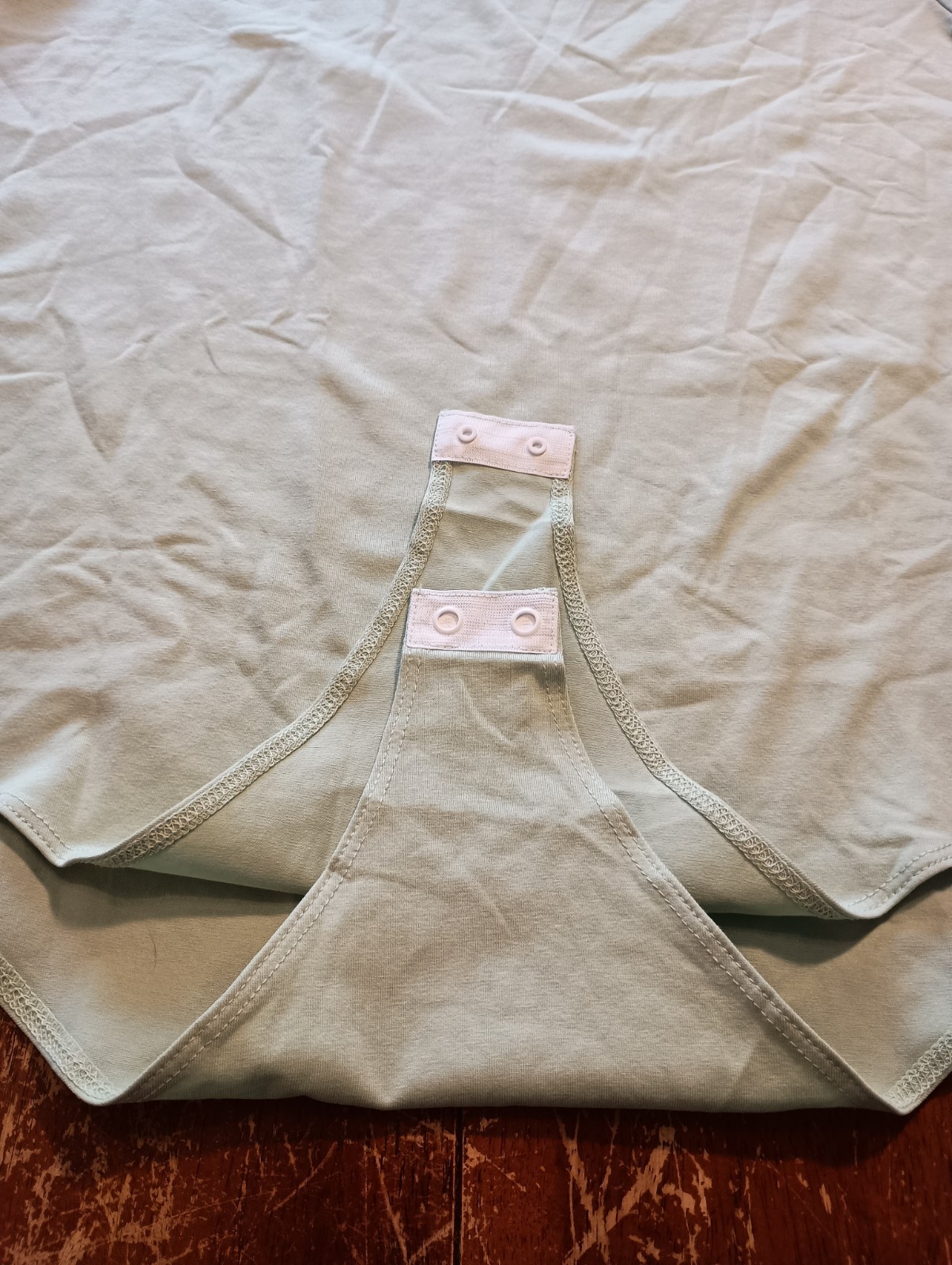 MANGOPOP Women’s Light Green Short Sleeve Bodysuit Size XXL