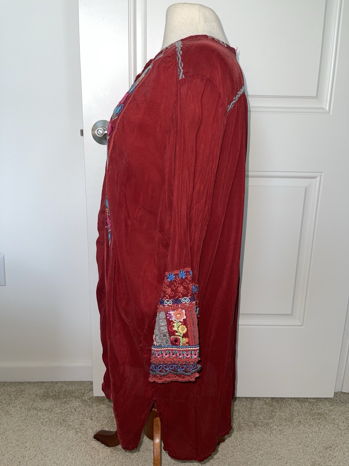 JOHNNY WAS Brick Red/Maroon Embroidered Floral/Animal 3/4 Sleeve Tunic Boho 1X