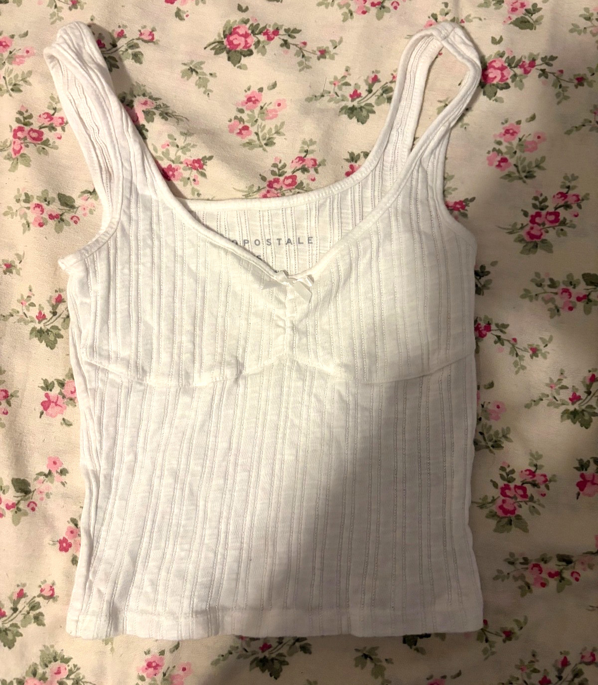 4 Pack Women’s XS Pink White Tank Tops Bundle Lot Y2K Summer Casual Tops