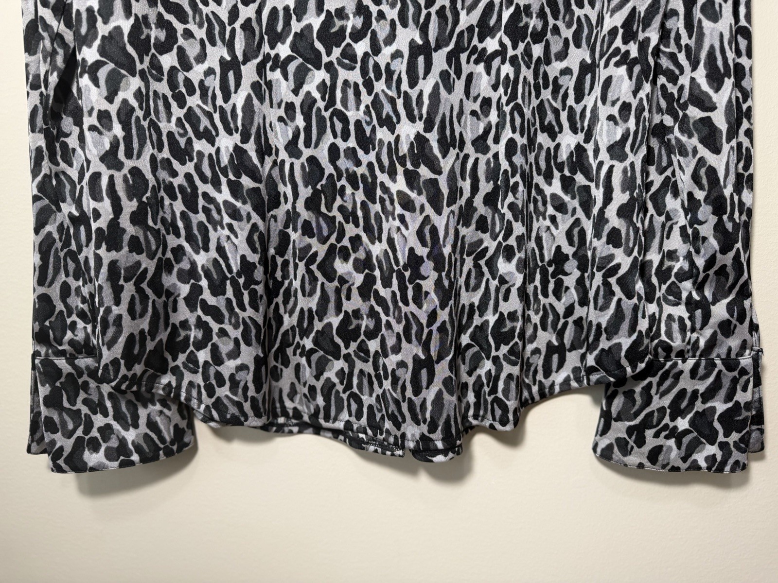 Miss Tina By Tine Knowles Woman’s Animal Print Blouse Size Lg 12/14