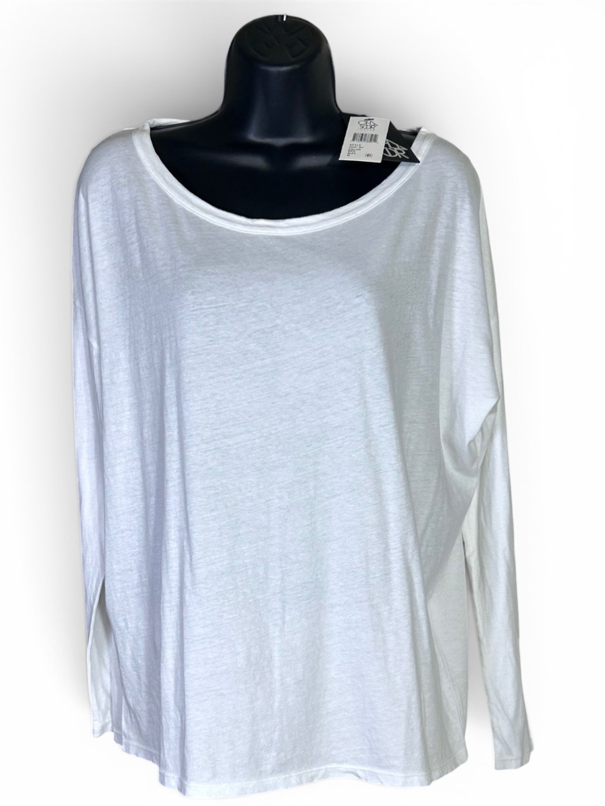CHASER Long Sleeve TShirt Sz M Optic White Round Neck 100% Cotton Simple