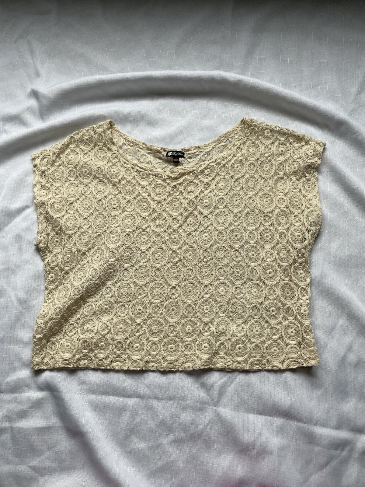 Lily White Woman’s Lace Off-white Top, Size XL