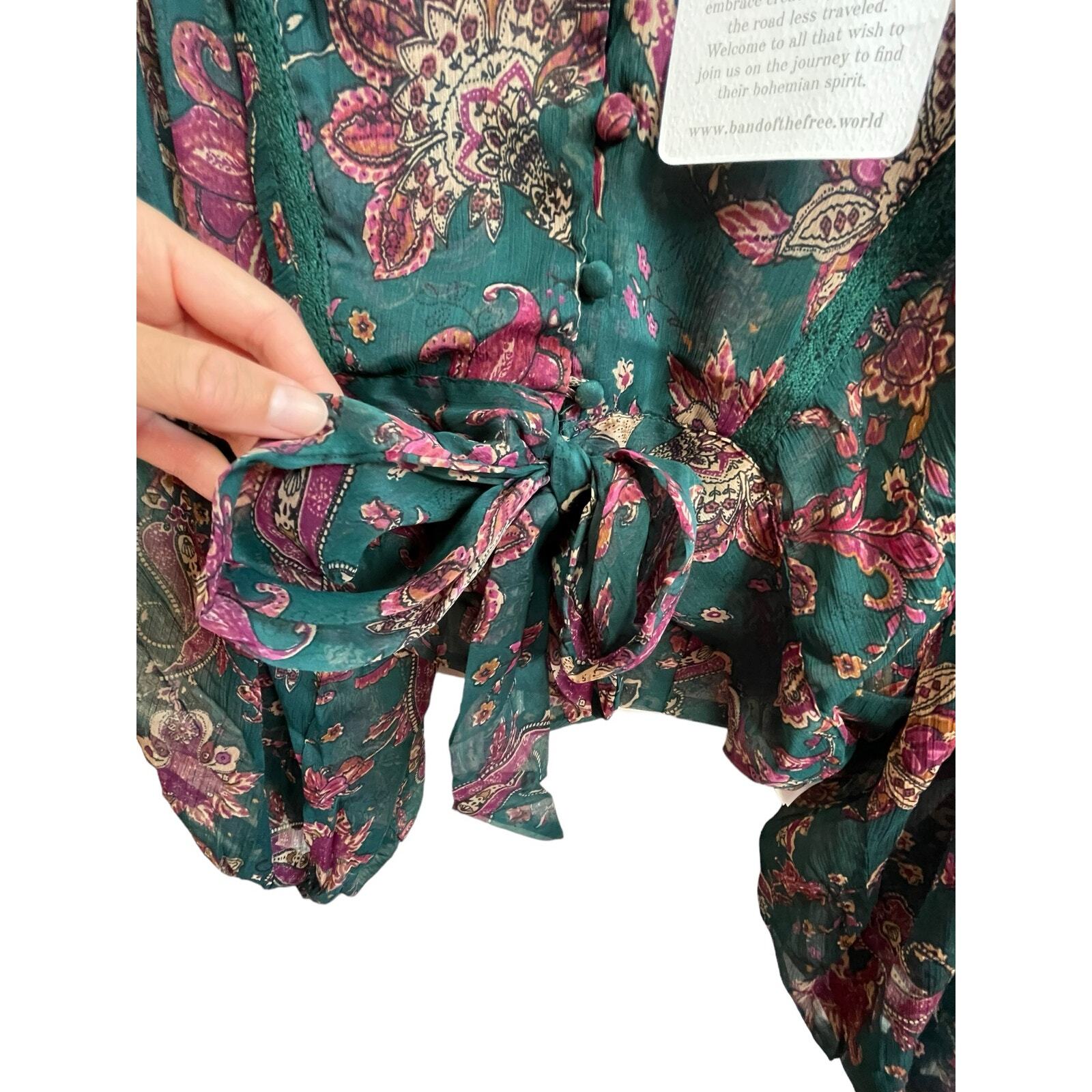 NWT Band of the Free River Deep Pine Paisley Tie Front Crop Top XS
