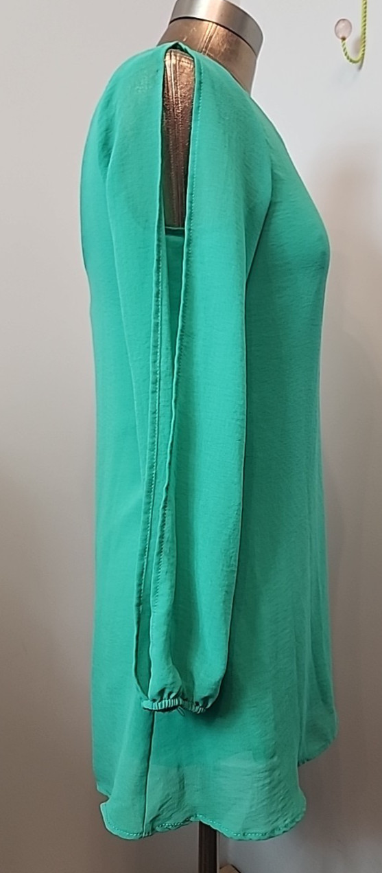 Windsor Green Cold Shoulder Sleeve Top Womens Size S Chest 34 Lined 223-36009