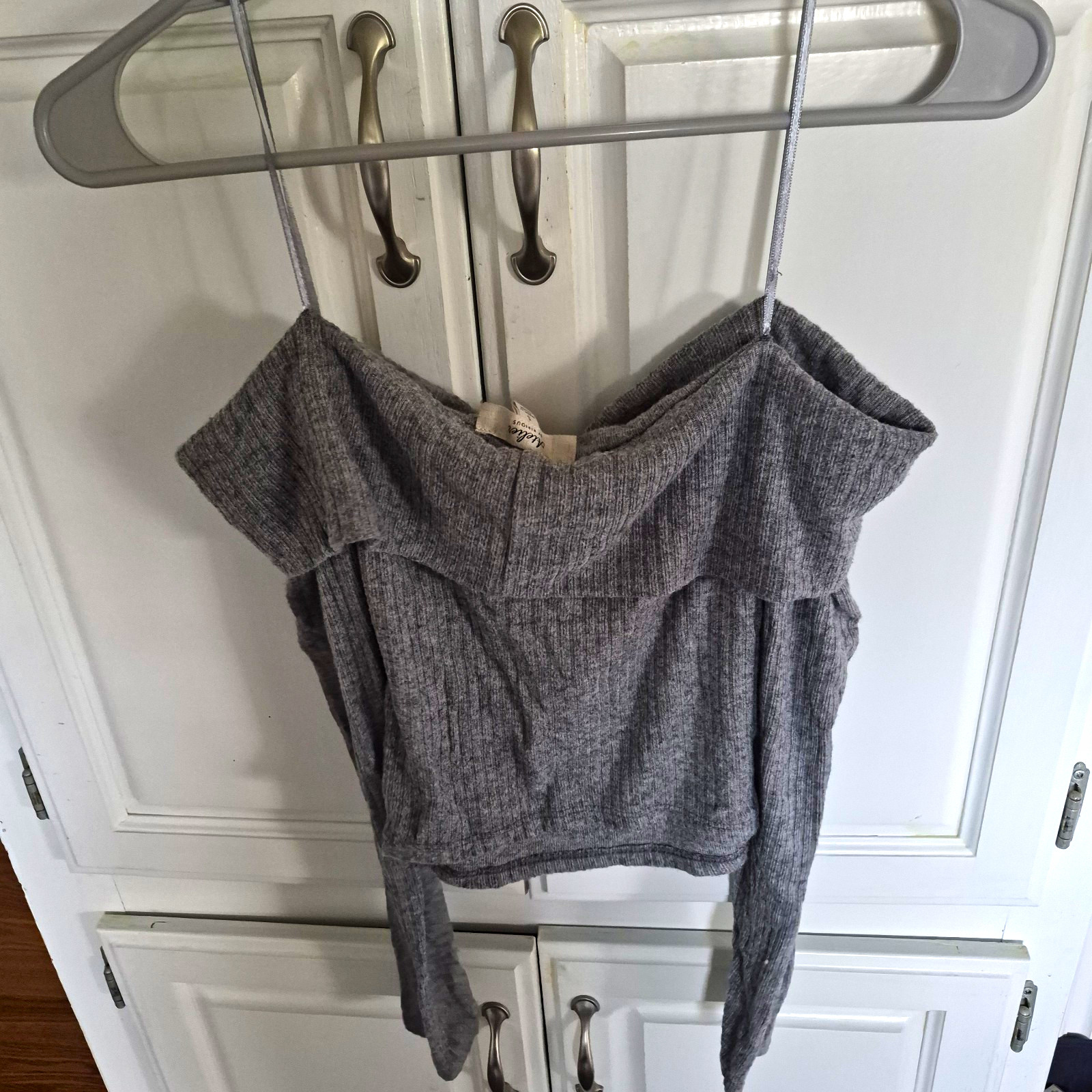 relier Gray Ribbed Knit Off Shoulder Long Sleeve Crop Top S Teens Stretch