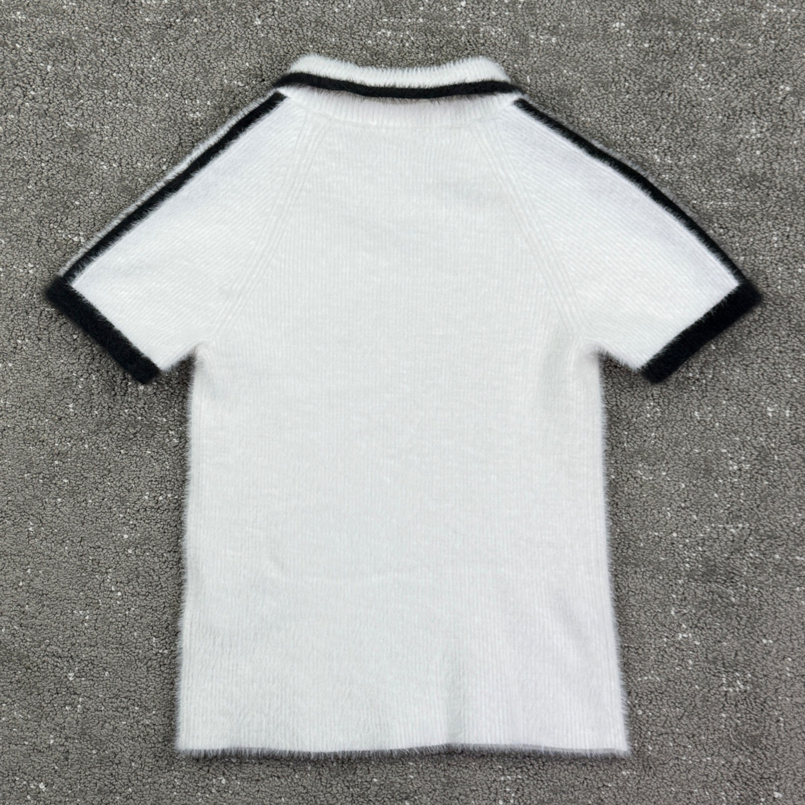Adidas Polo Shirt Women Medium White Fuzzy Knit 3-Stripe Trefoil KE1301