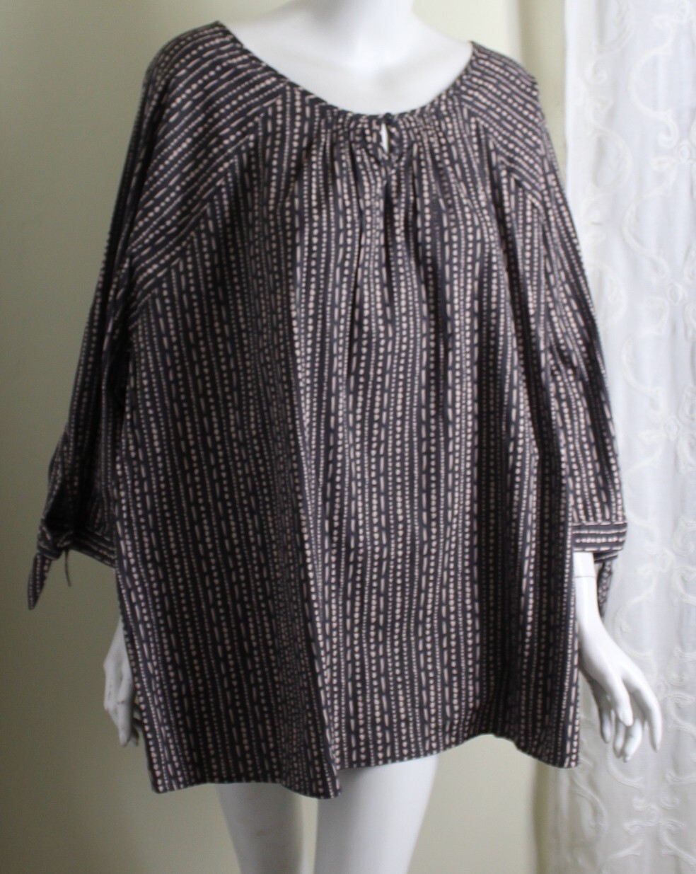 NWT Gina Benotti Sz XXL 1X Gray Natural Cotton Art African Batik Blouse Top Chic