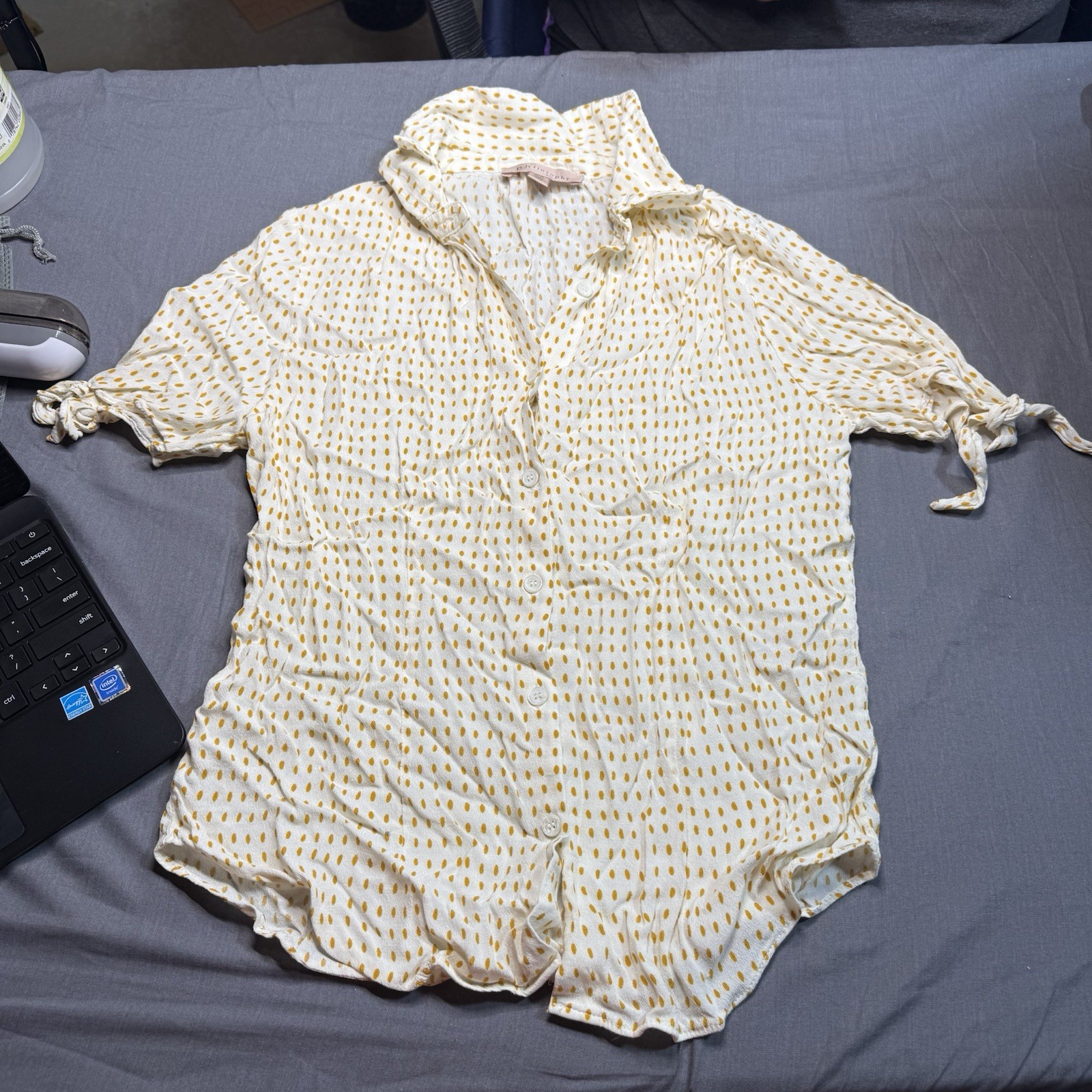 Philosophy White And Yellow Dot Button Down Blouse With Tie Sleeves M