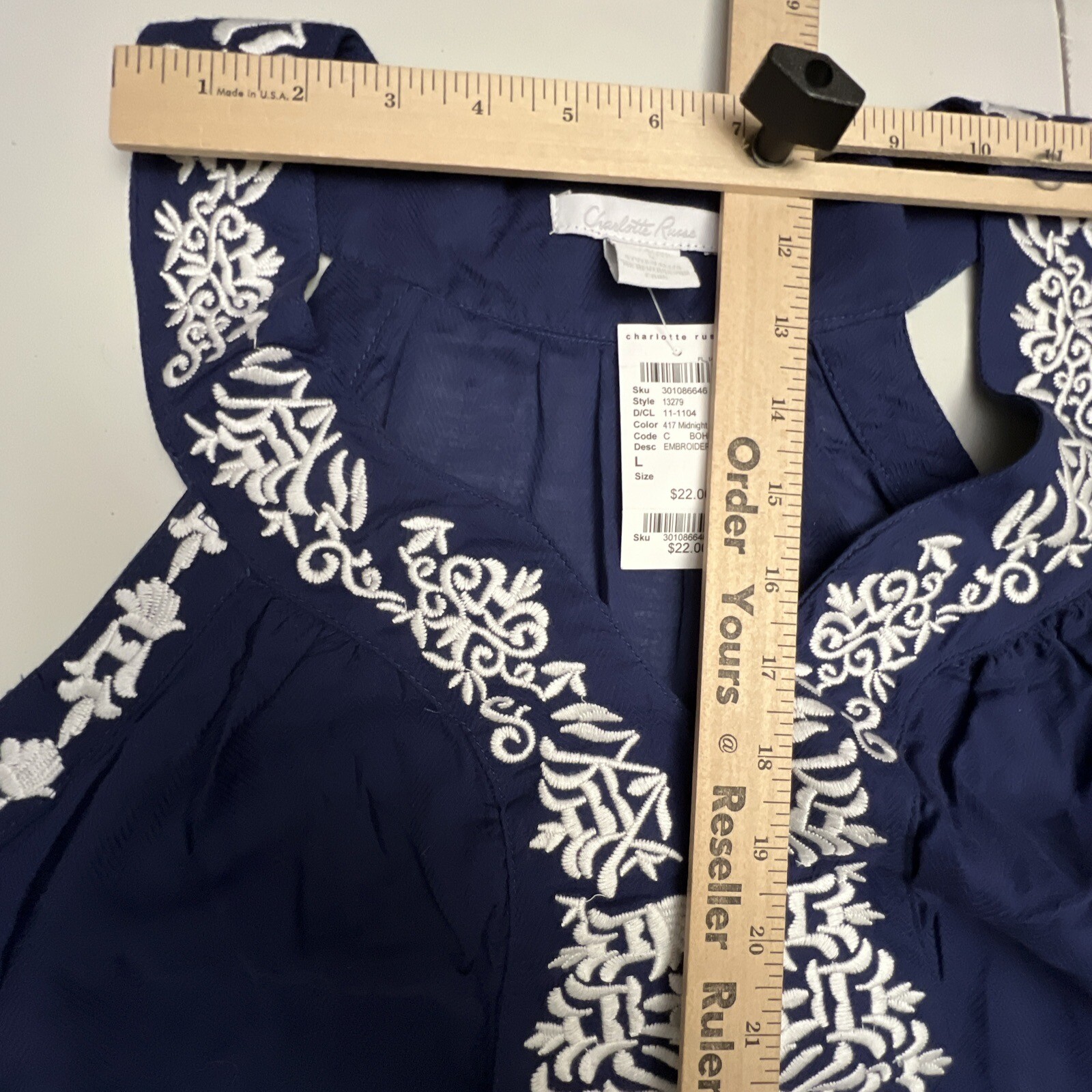 Charlotte Russe Sleeveless Blouse Women’s V-Neck Embroidered Navy Blue L NWT New