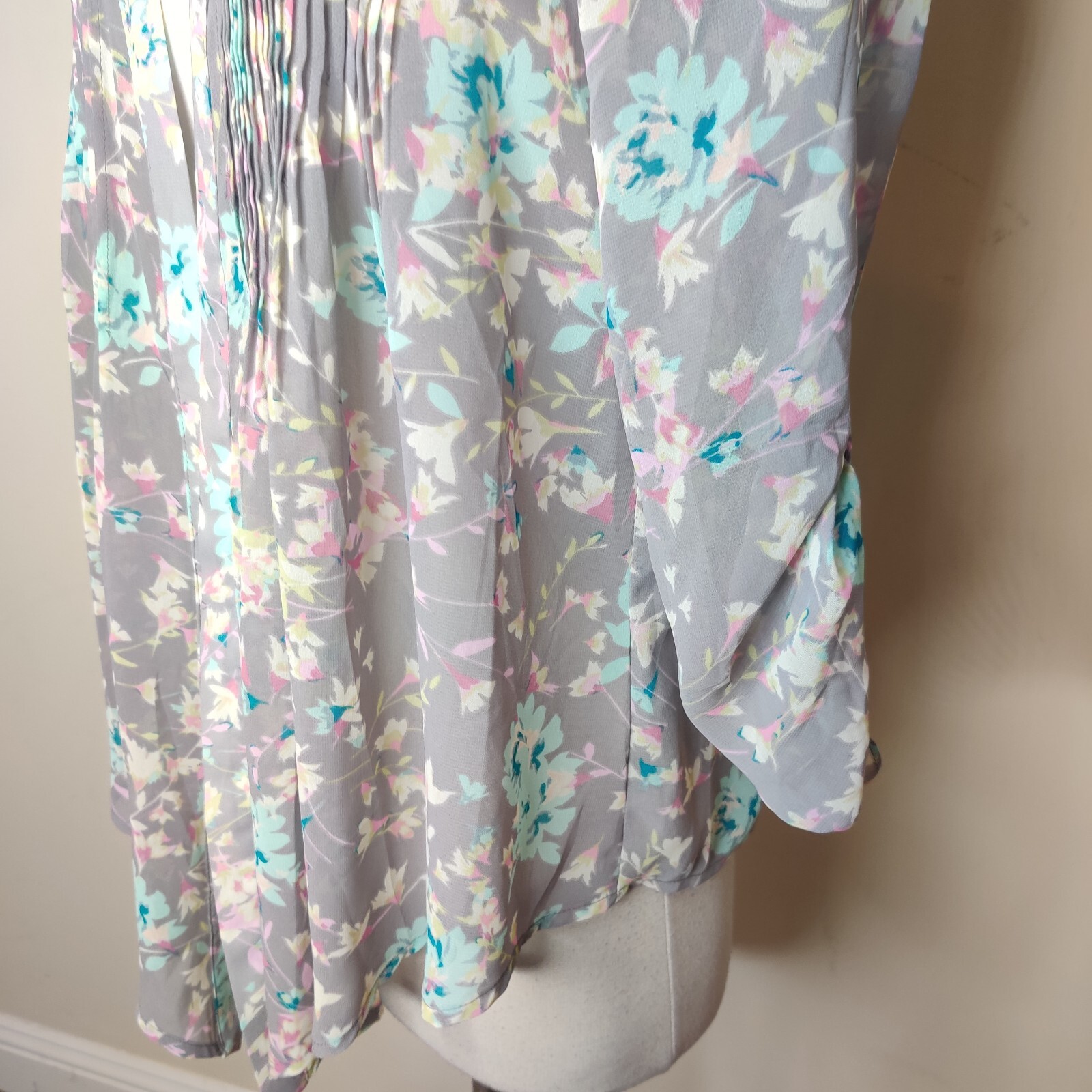 LC Lauren Conrad Open Front Floral Blouse XXS Women’s Tab Sleeve NWT