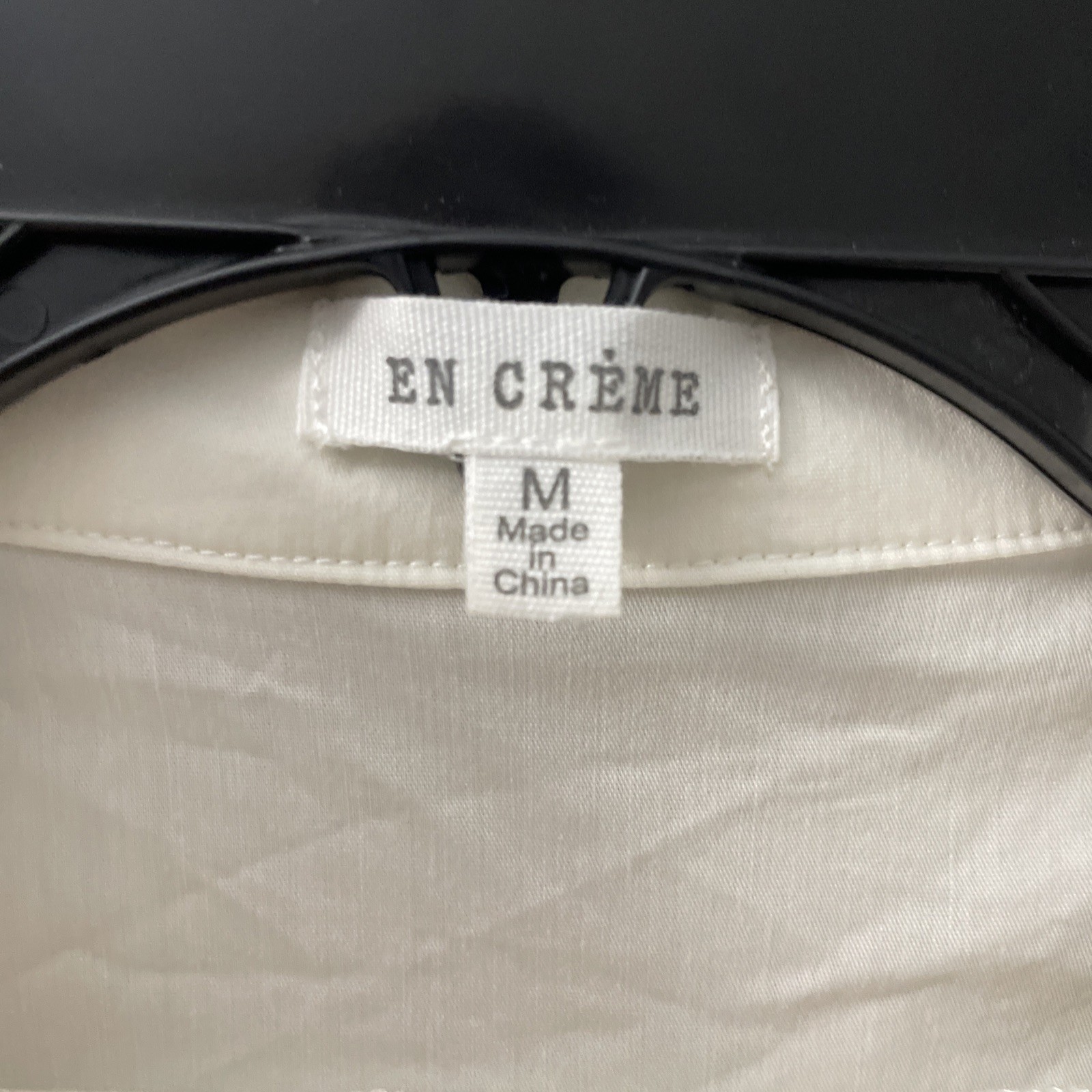 En Creme Womans Button Top Solid White Medium Cotton Blend Long Sleeve Collar