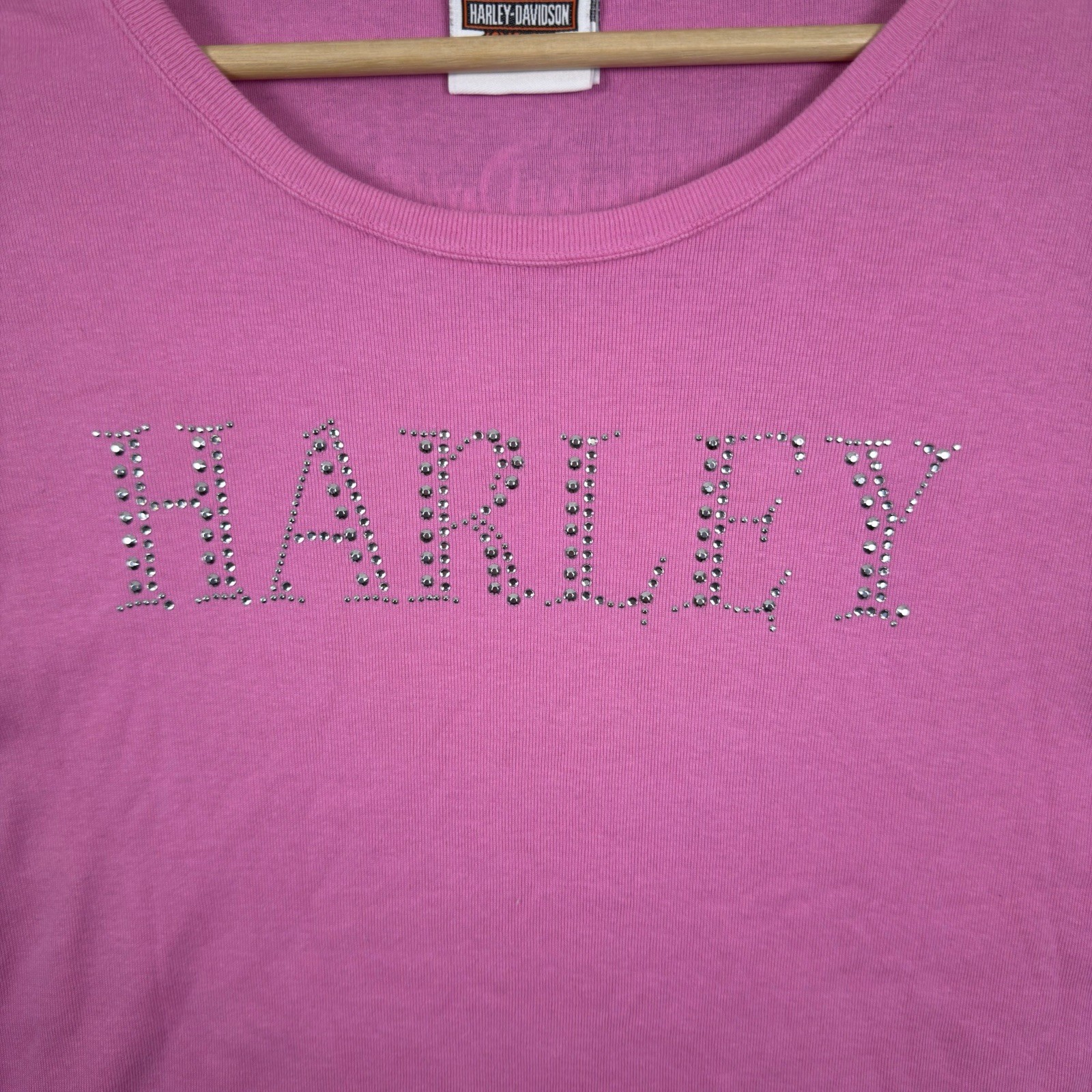 Harley Davidson Women’s Medium Short Sleeve T-Shirt Rhinestones Logo Pink Biker